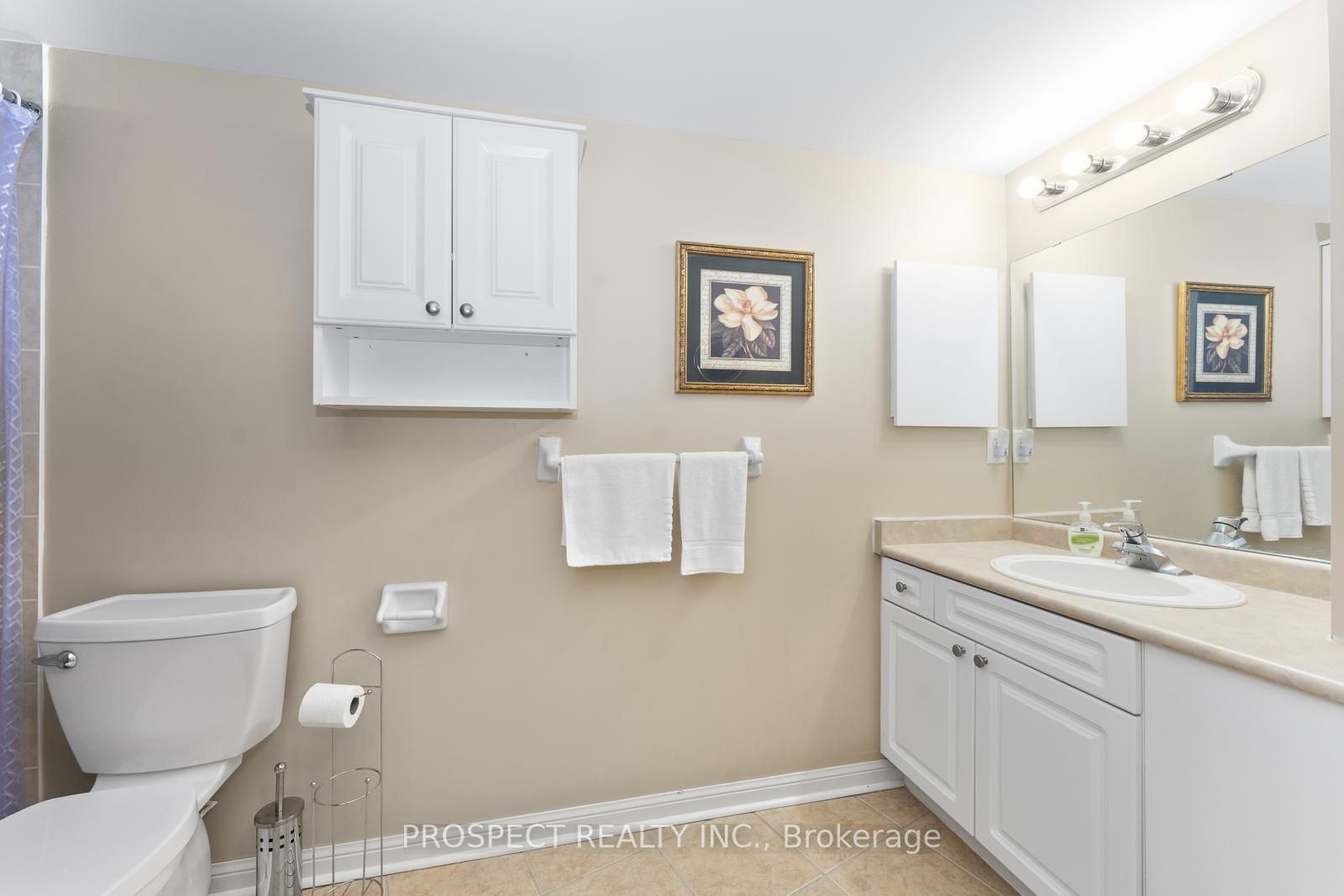 2500 Rutherford Rd N, #211