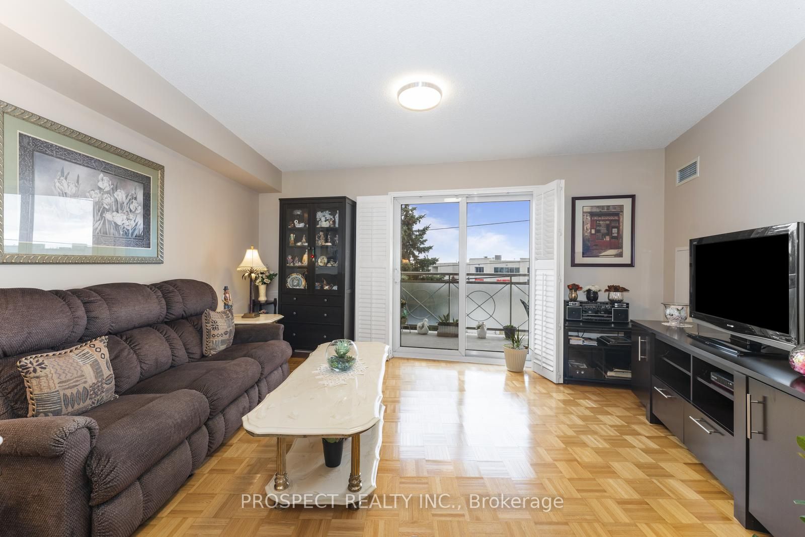 2500 Rutherford Rd N, #211