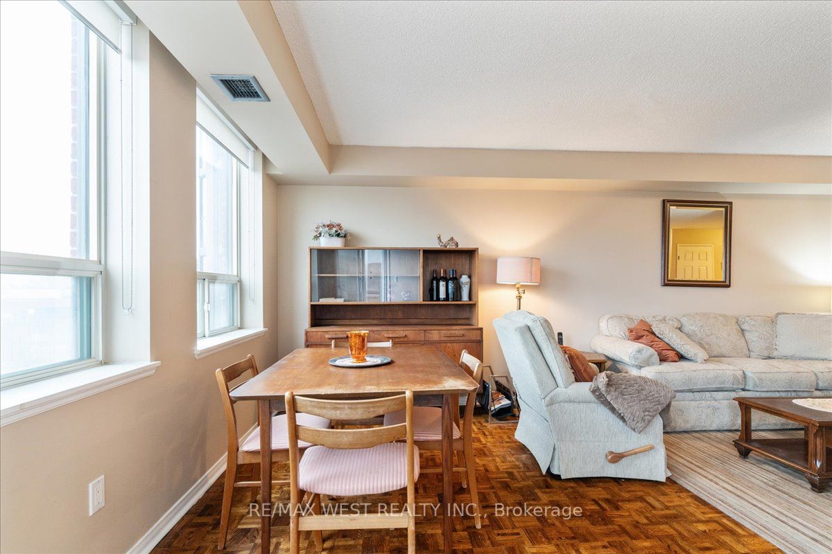 100 Arbors Lane, #207