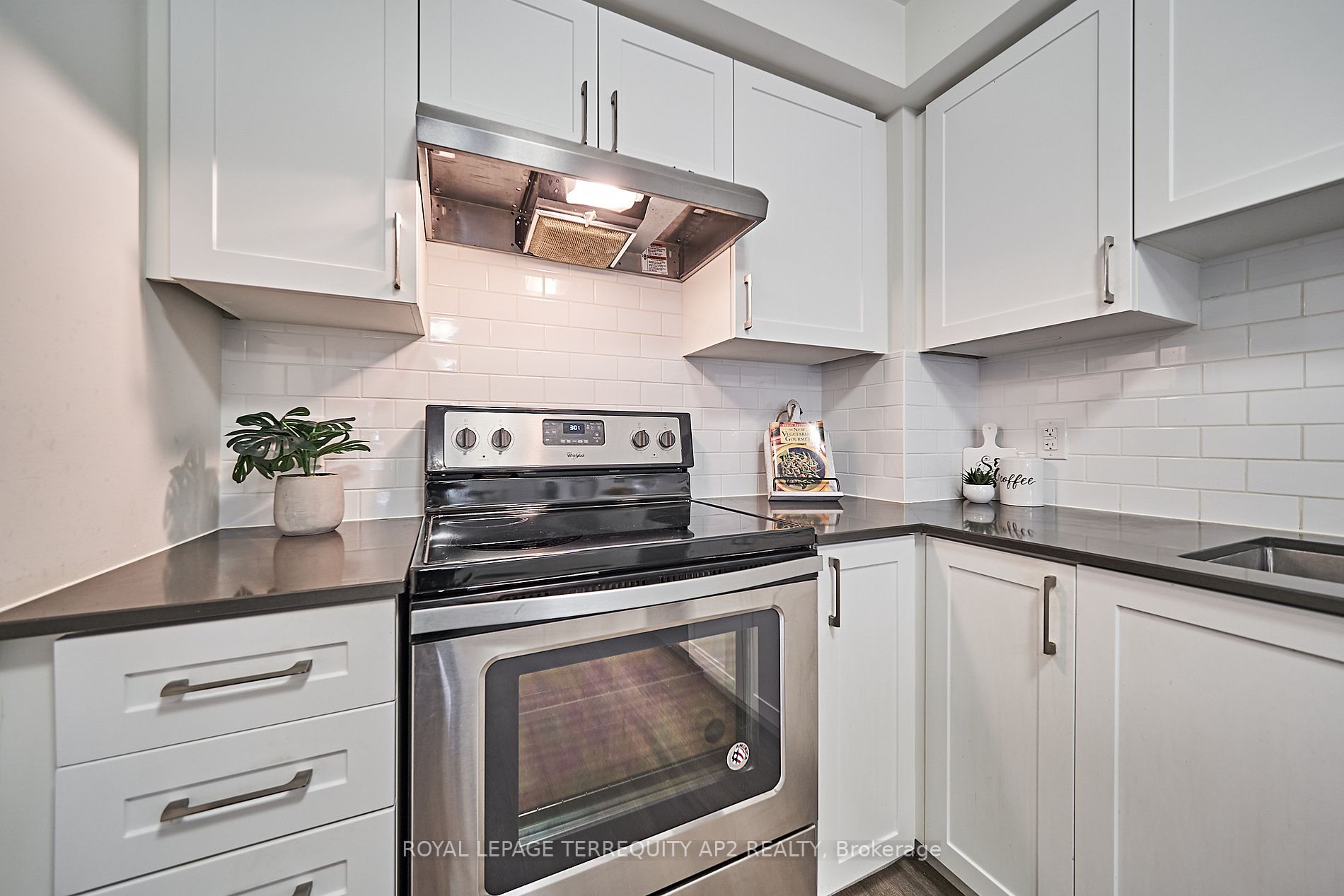 481 Rupert Ave, #2204