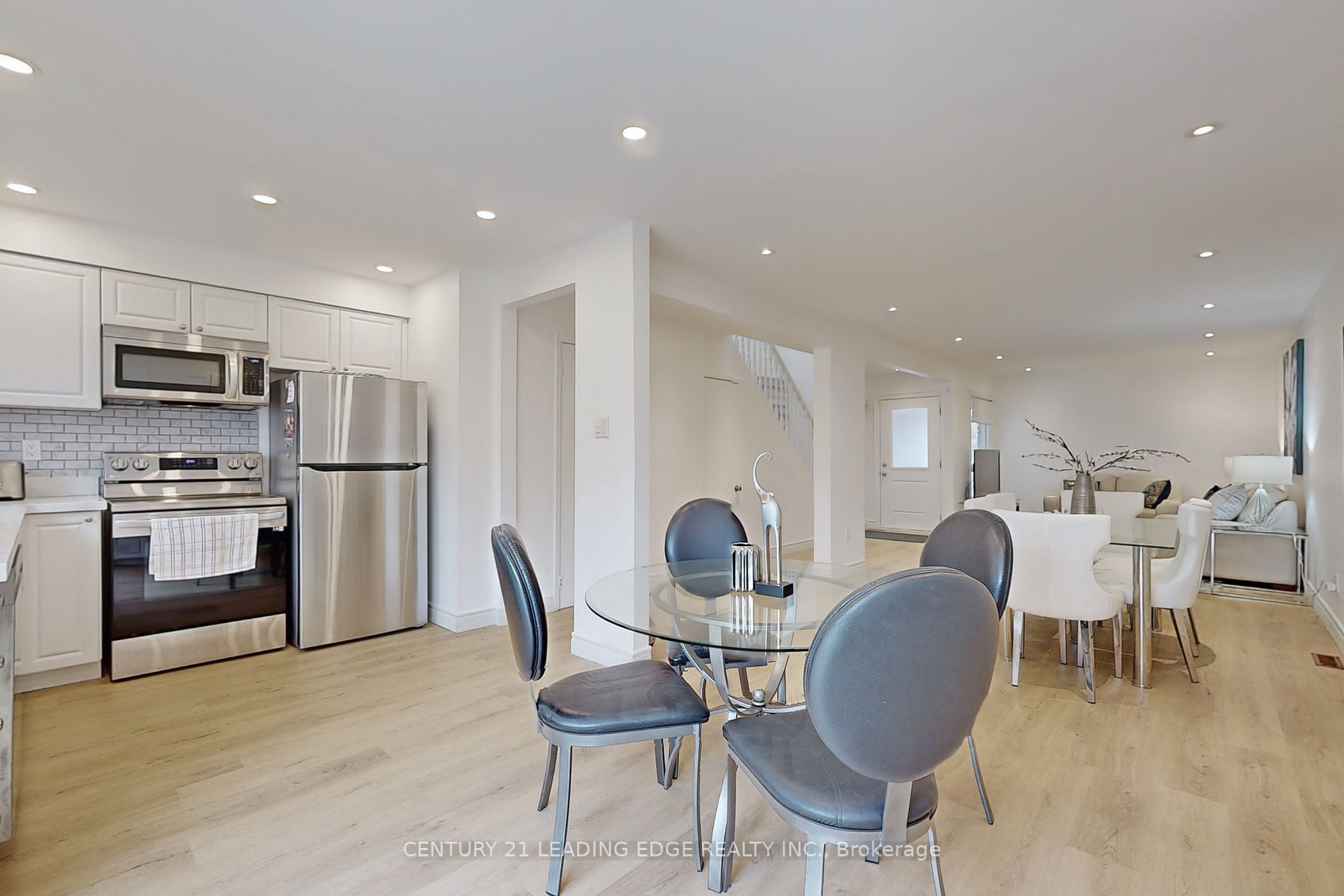 70 Jaffray Road