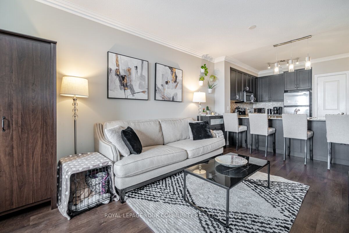 9245 Jane St, #609