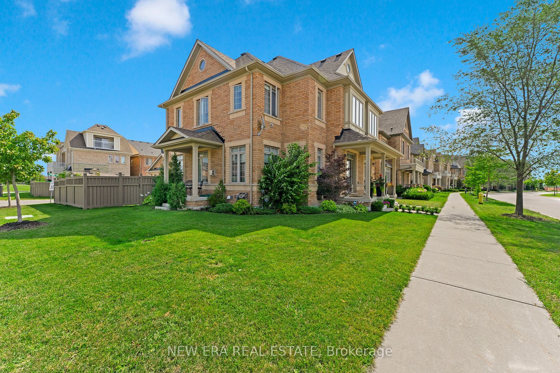176 Moody Dr