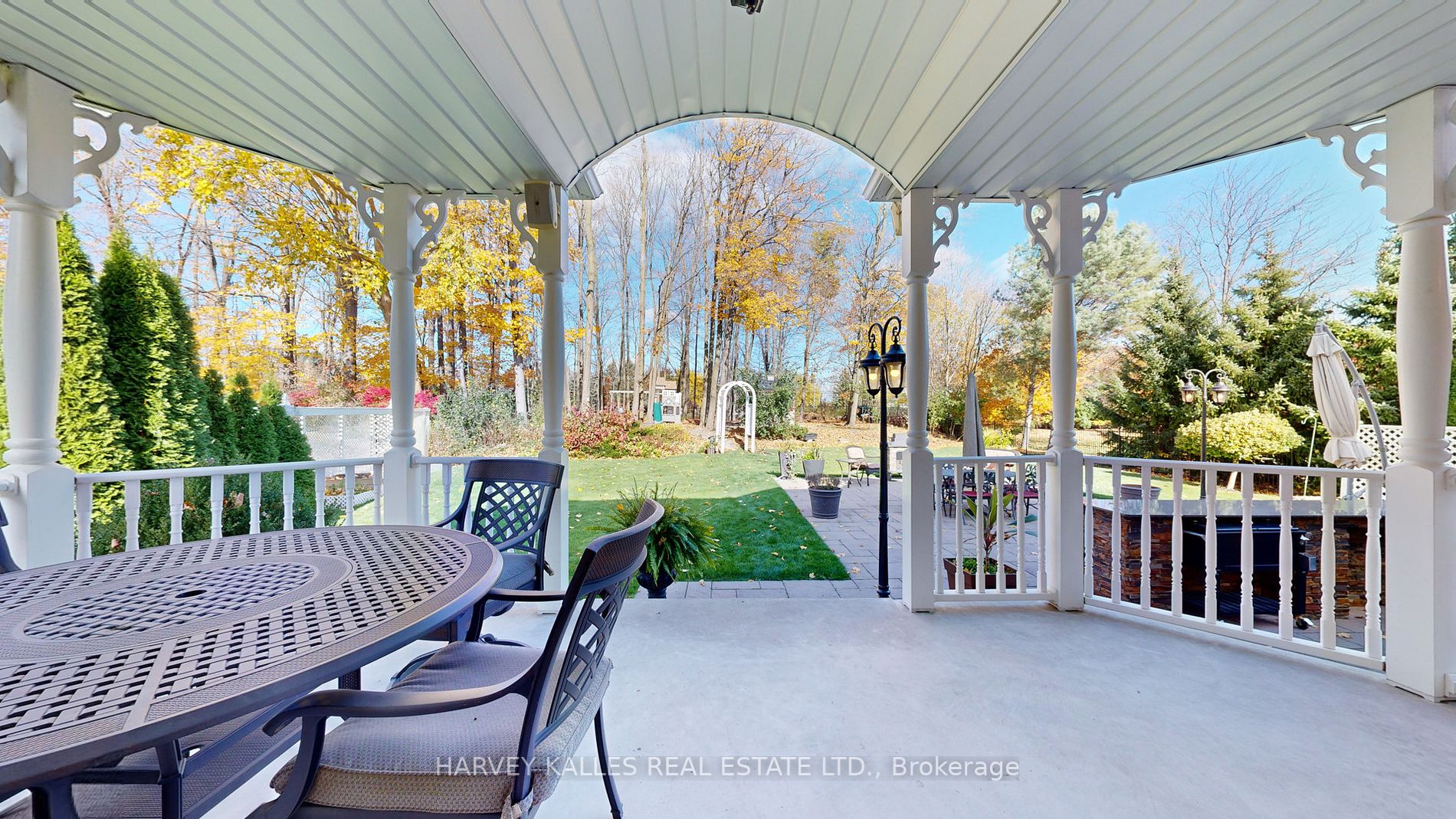 82 English Daisy Crt
