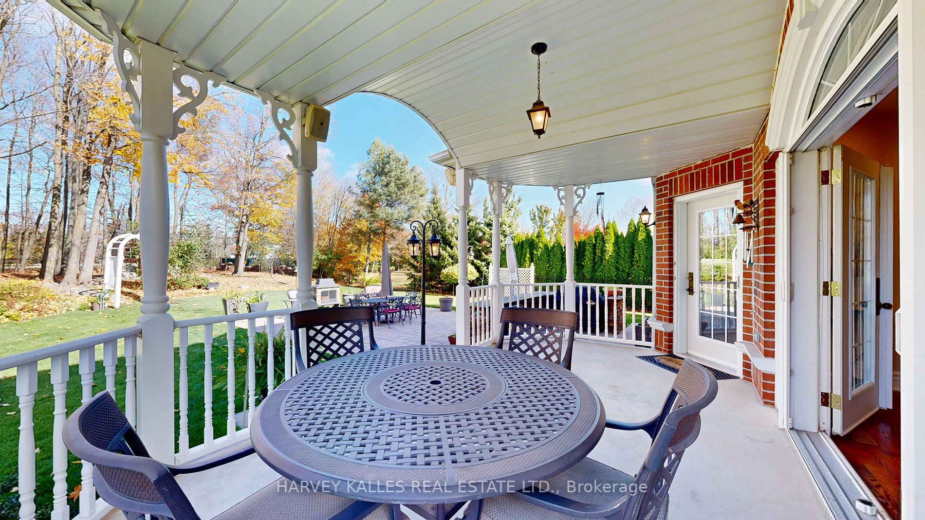 82 English Daisy Crt