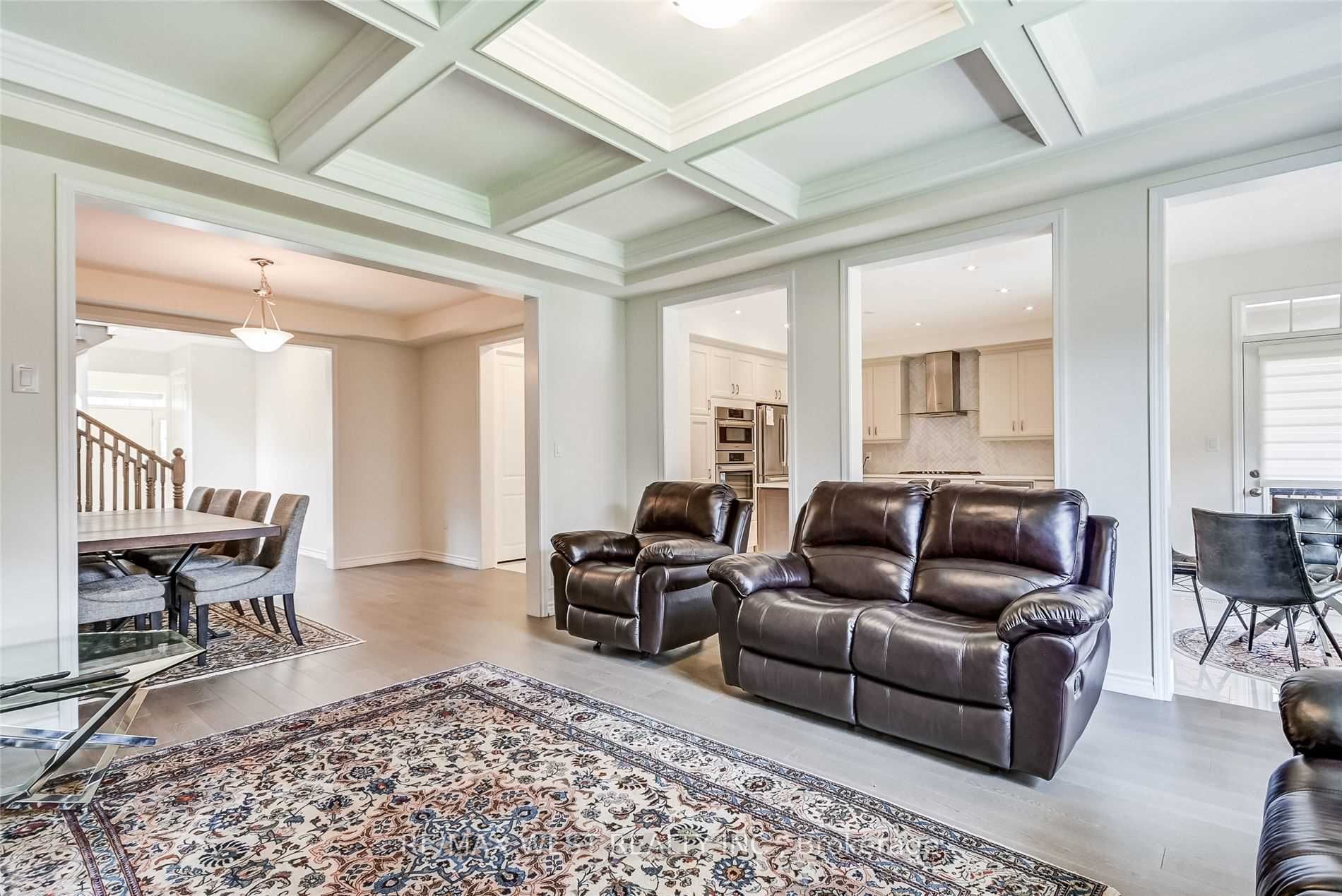 37 Chorus Cres