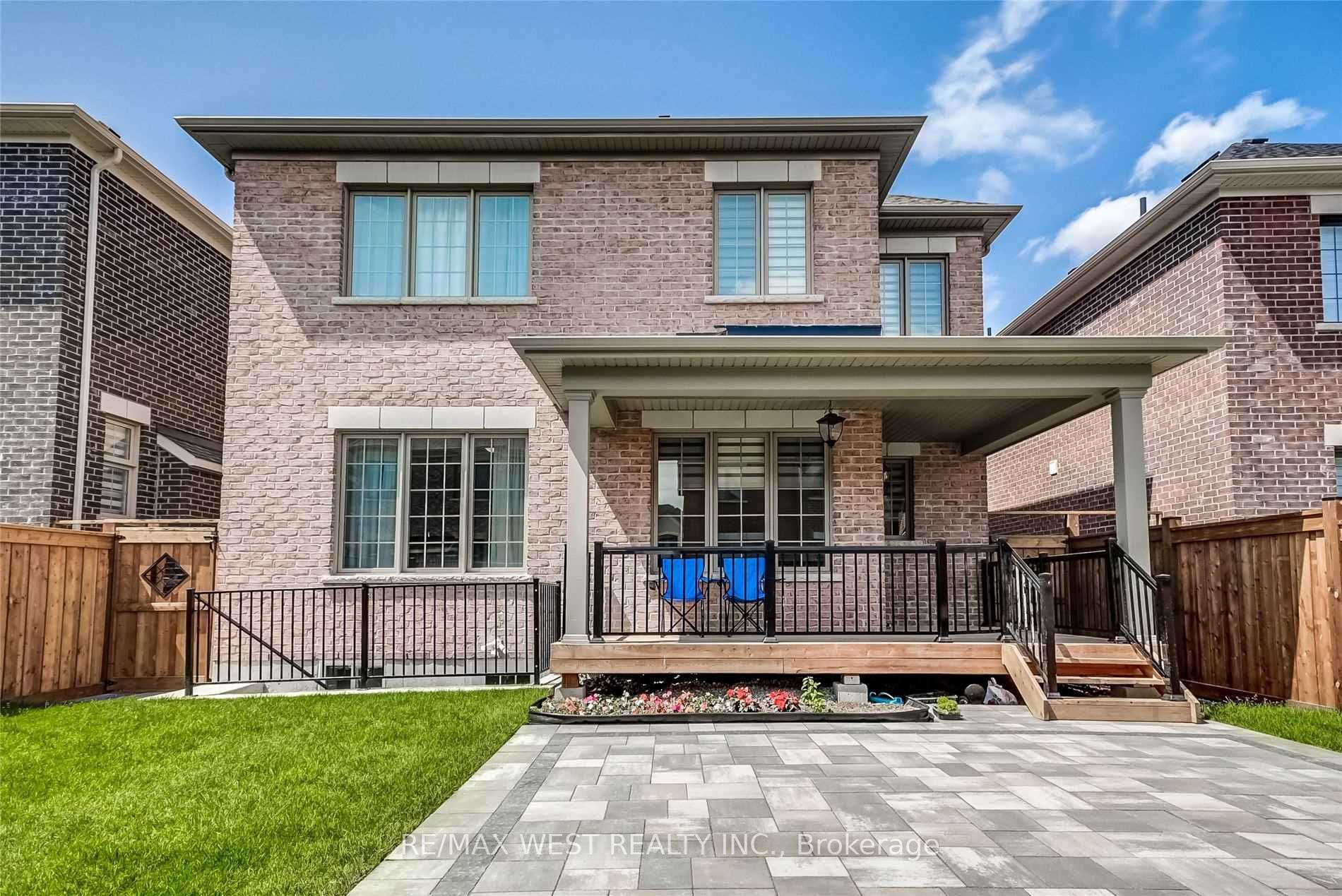 37 Chorus Cres