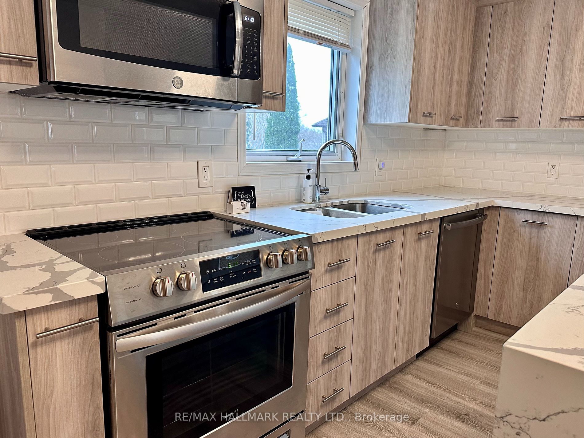 469 Queen St, #Unit B