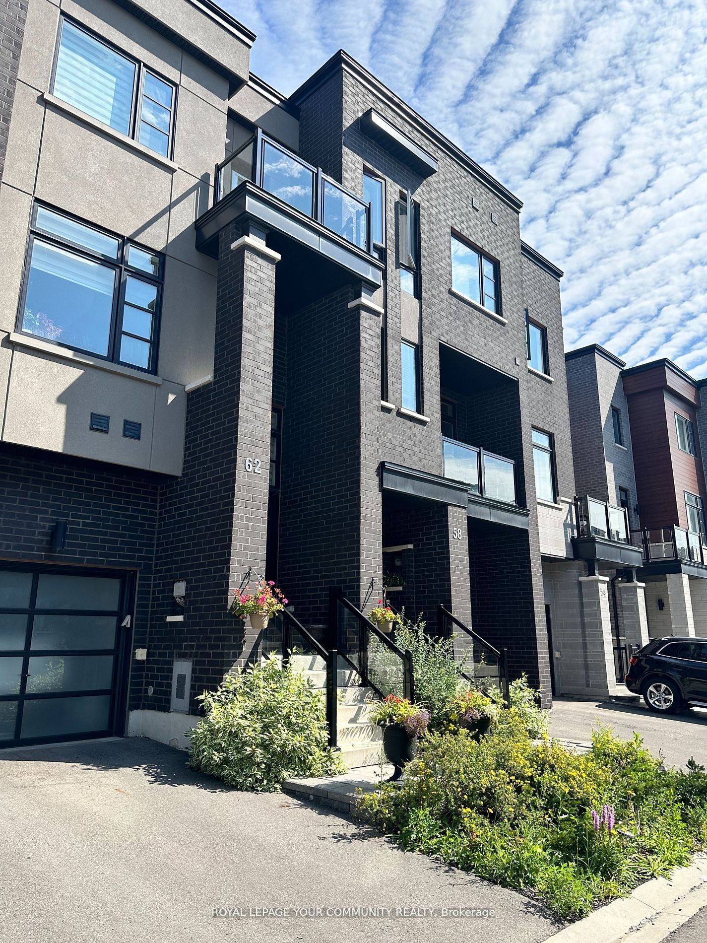 62 Laskin Drive