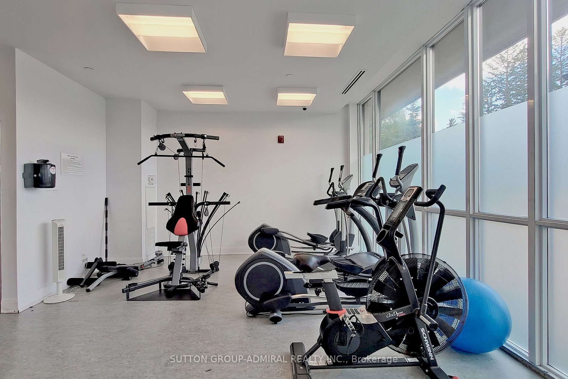 4700 Highway 7, #205