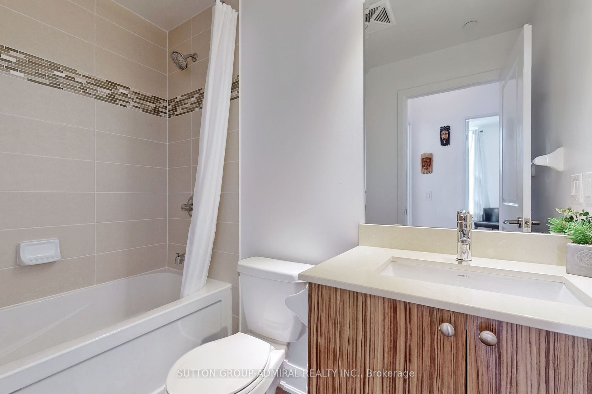 4700 Highway 7, #205