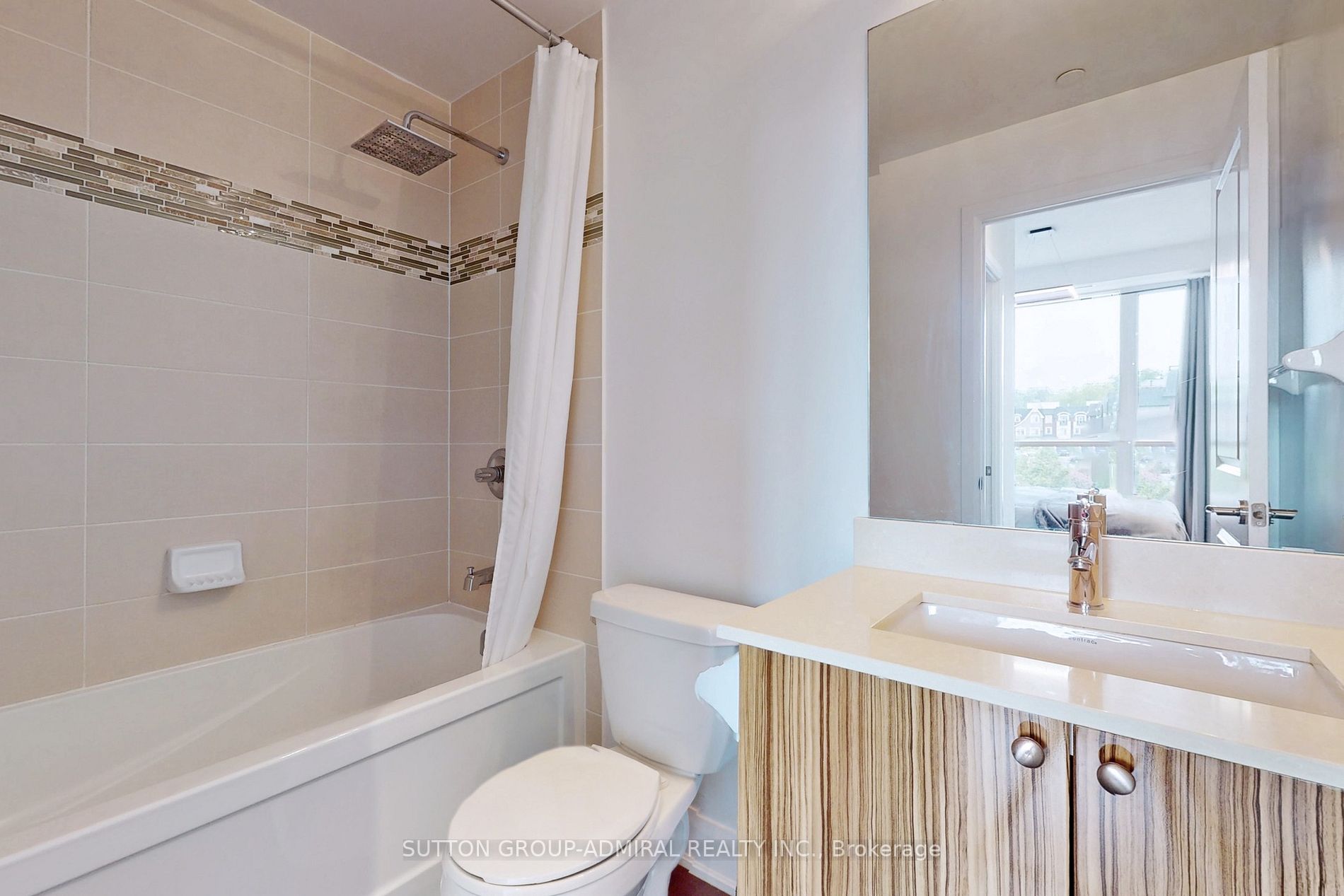 4700 Highway 7, #205