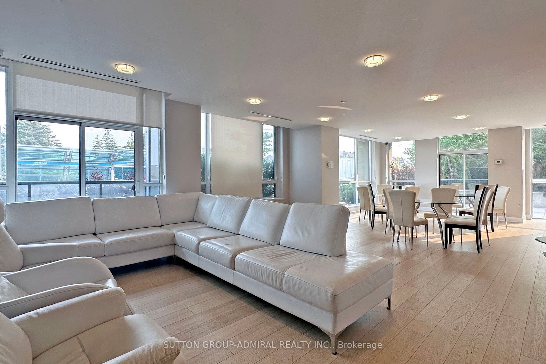 4700 Highway 7, #205