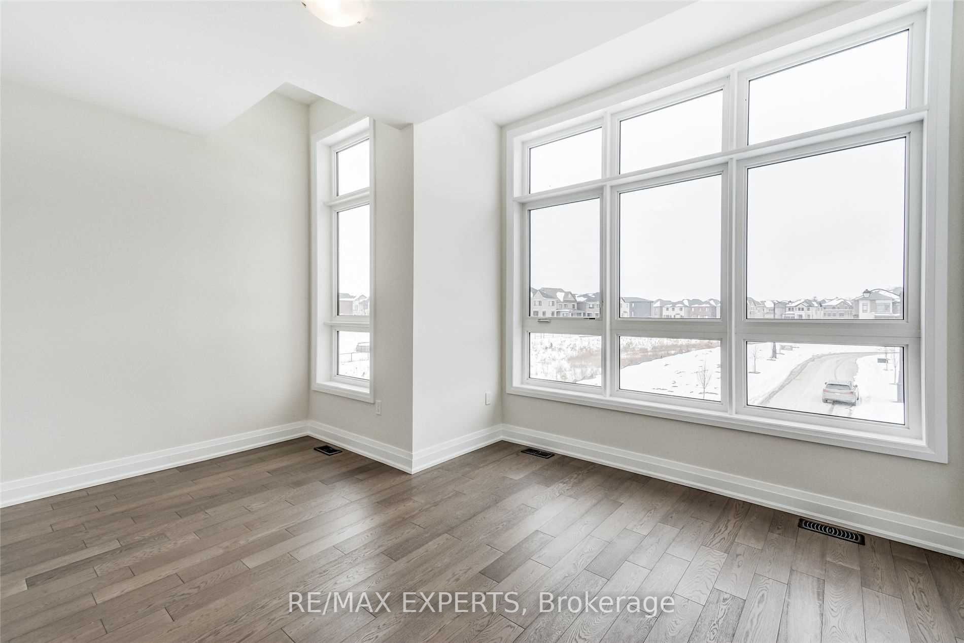 46 Galen Cres