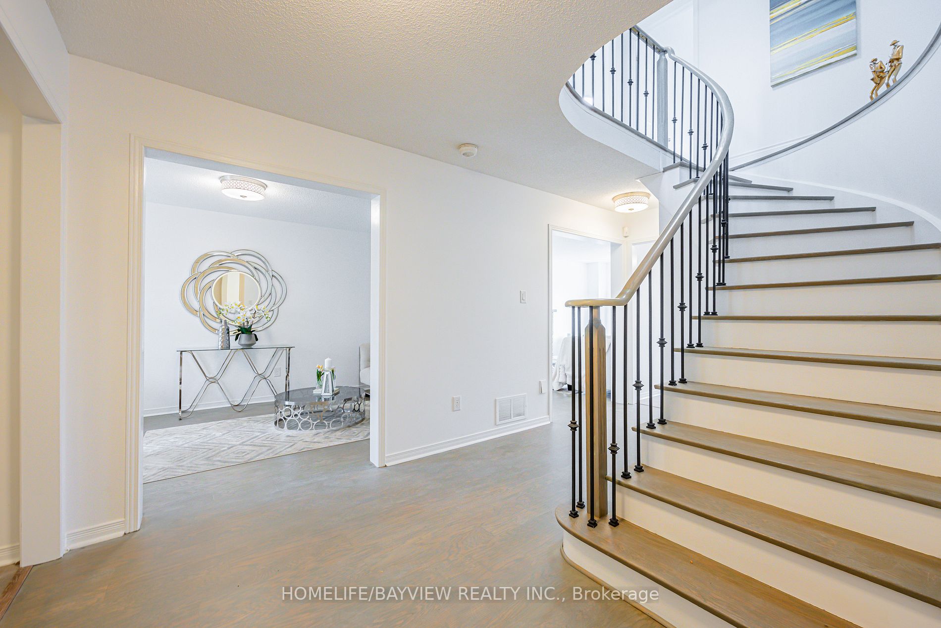 924 College Manor Drive