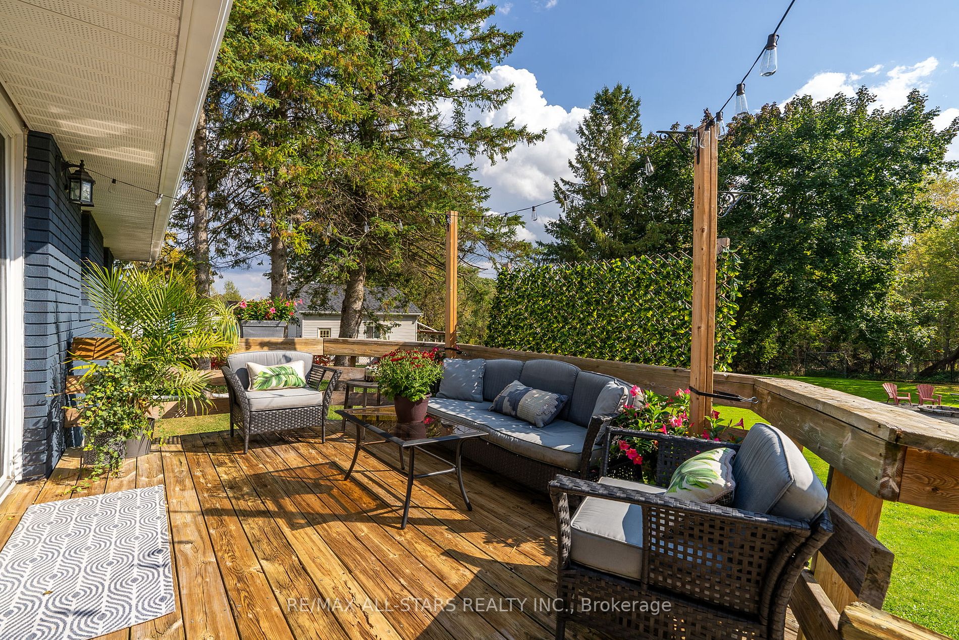 291 Zephyr Rd