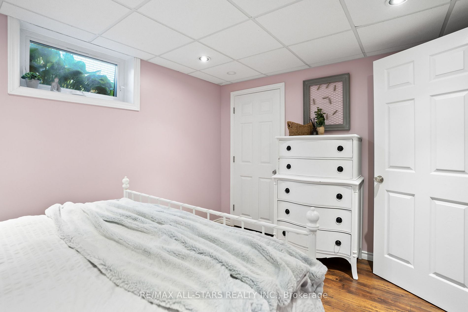 291 Zephyr Rd