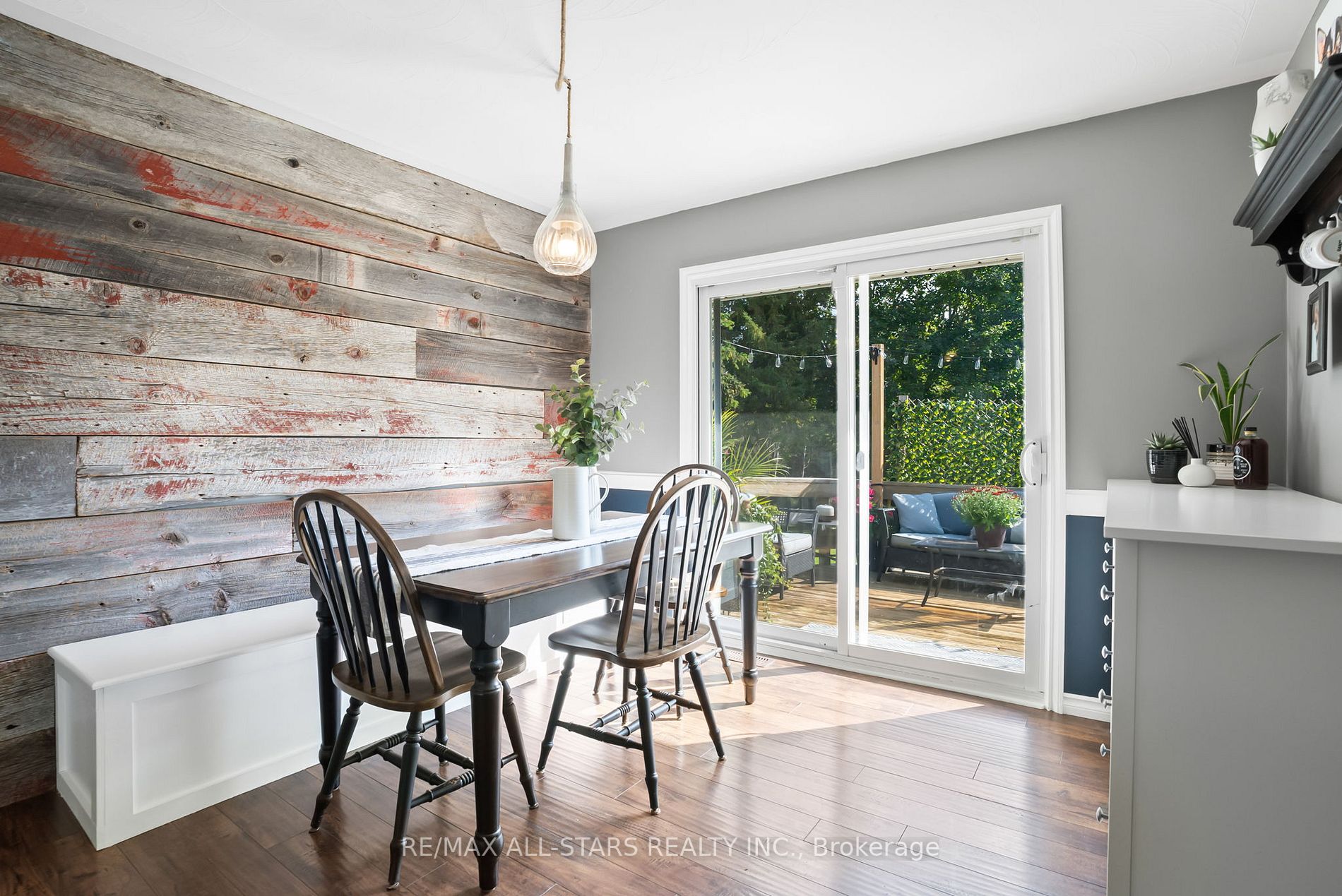 291 Zephyr Rd