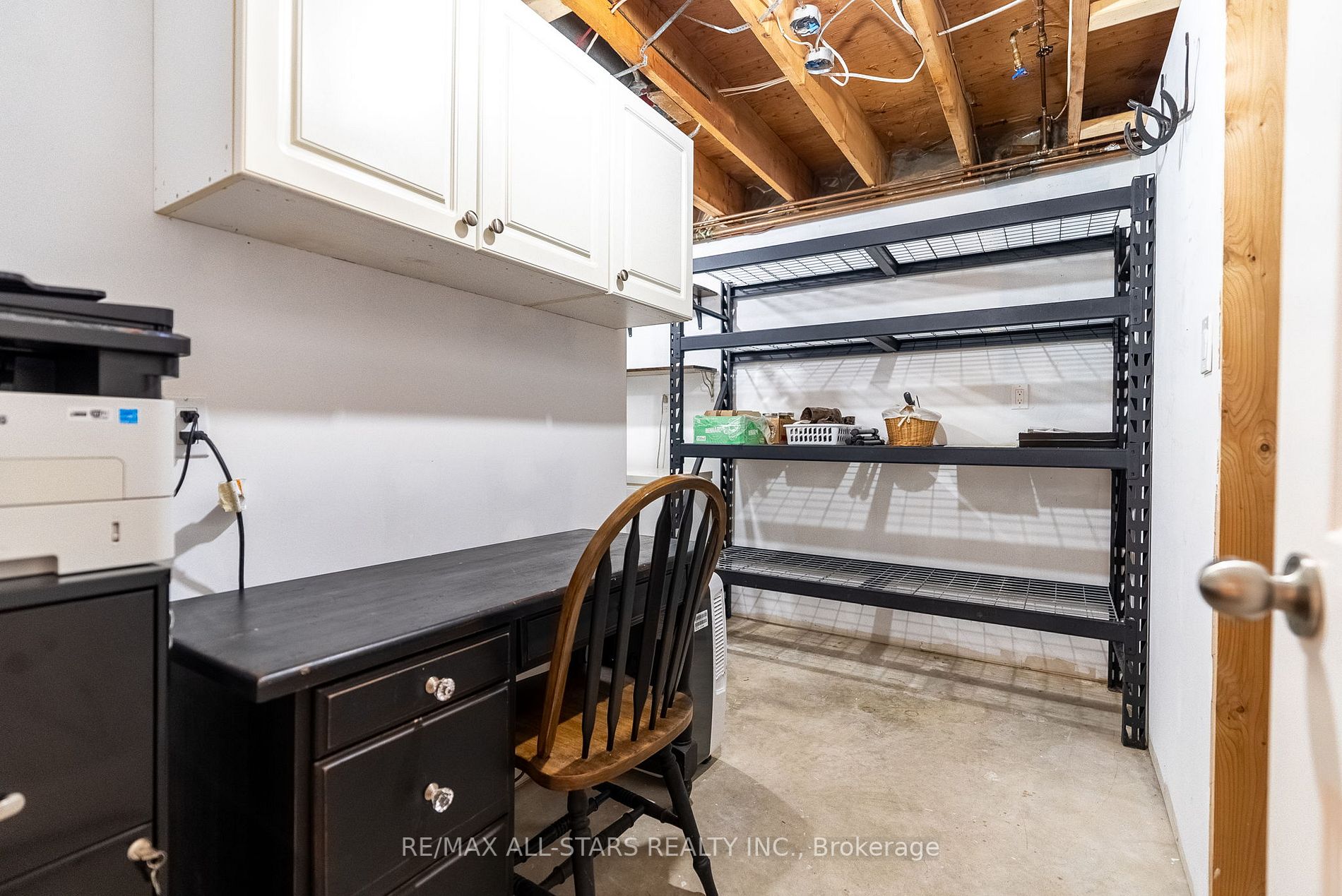 291 Zephyr Rd