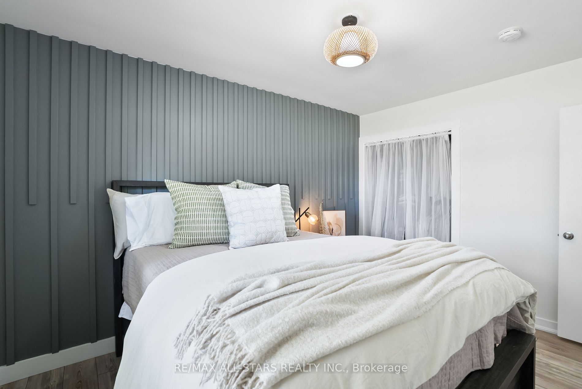 291 Zephyr Rd