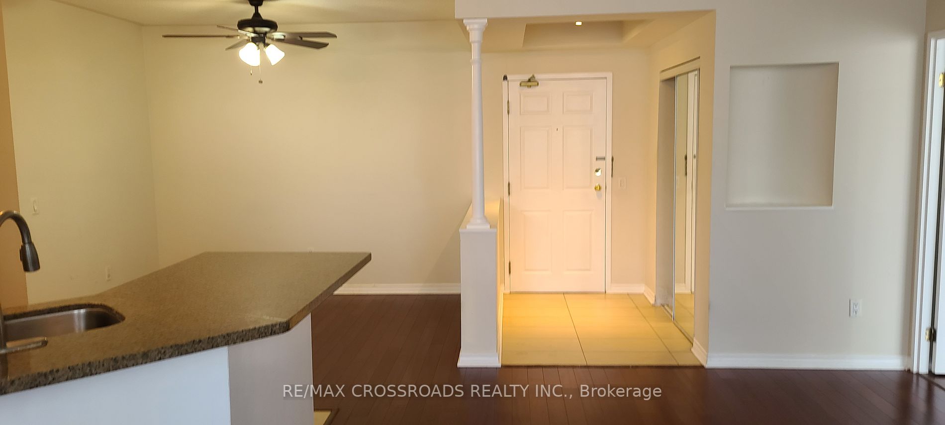 7398 Yonge St, #205
