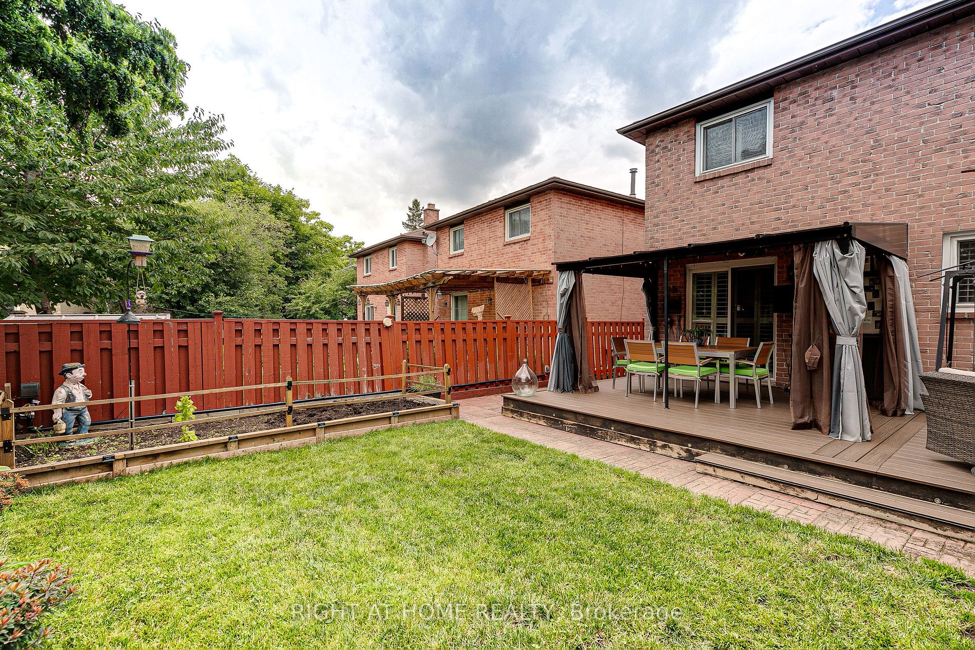 133 Castle Rock Dr