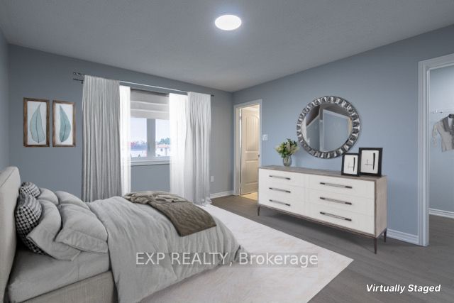 18 Admiral Cres