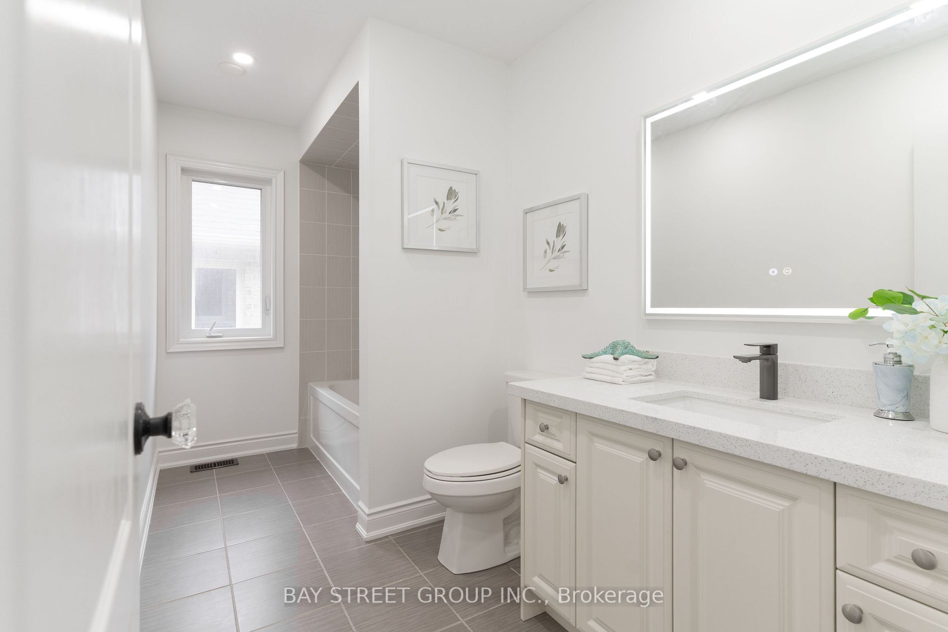 10 Milby Cres
