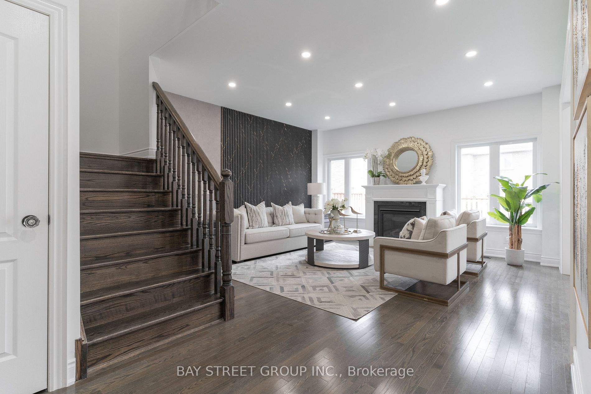 10 Milby Cres