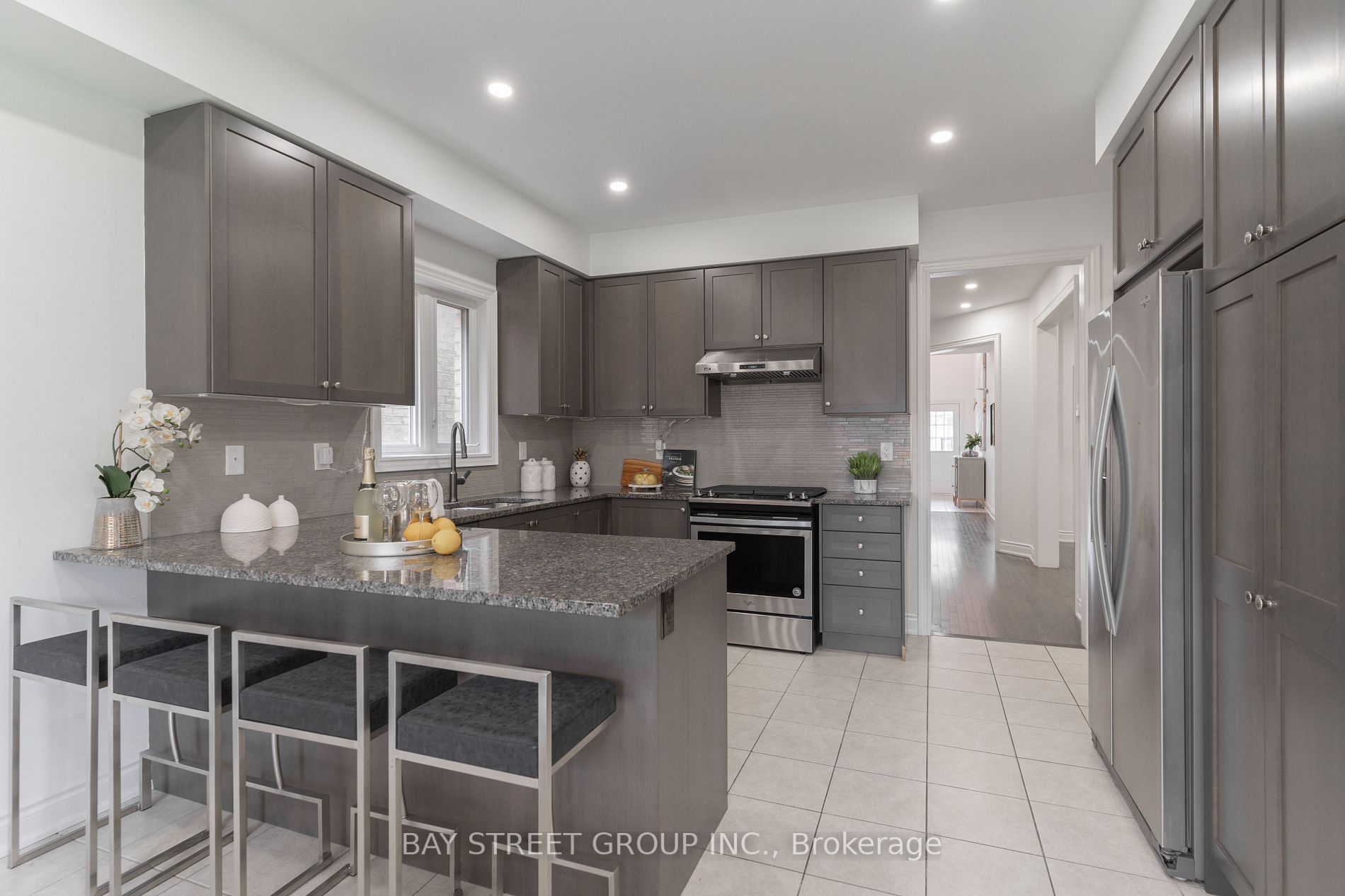 10 Milby Cres