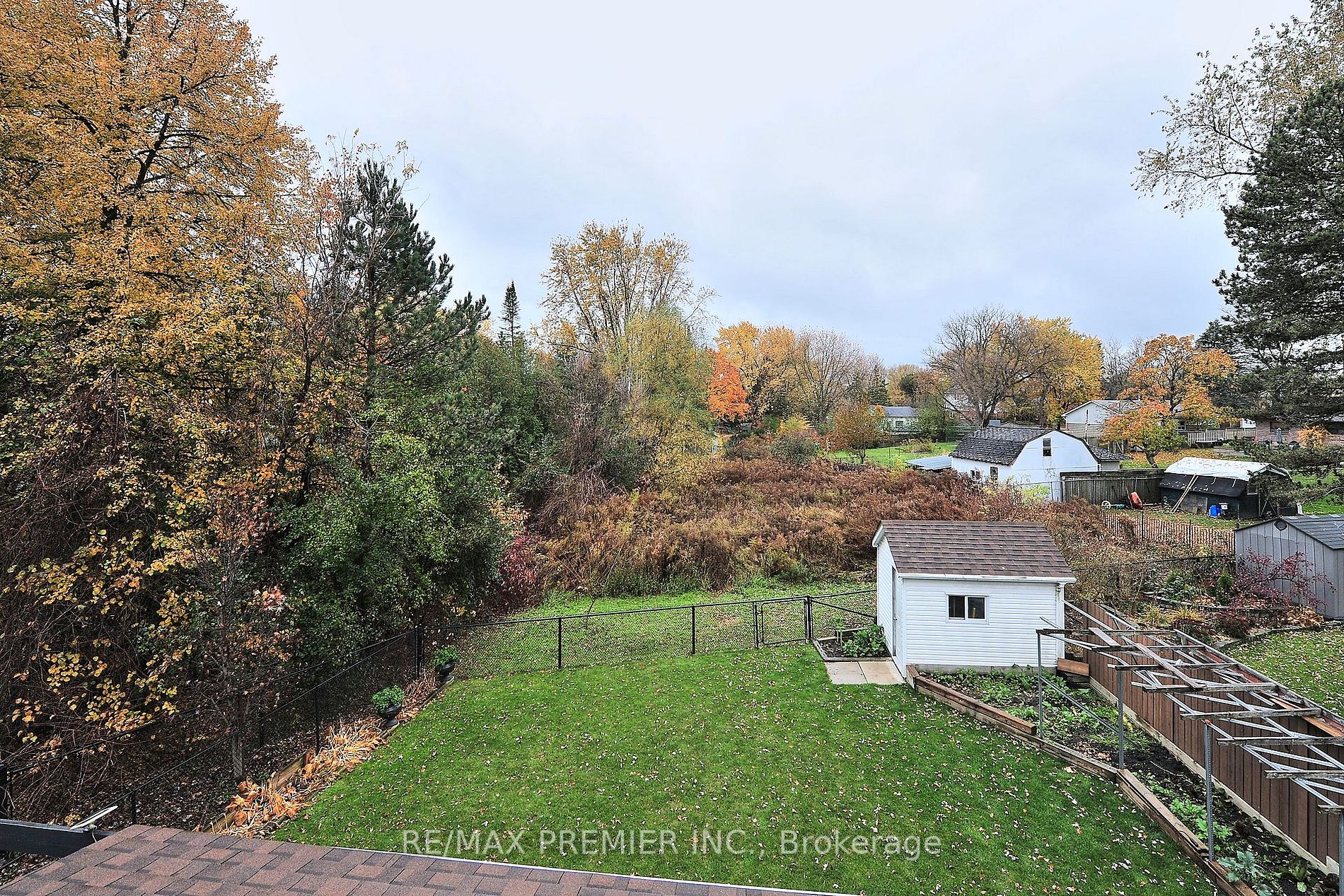 33 Everglades Crt