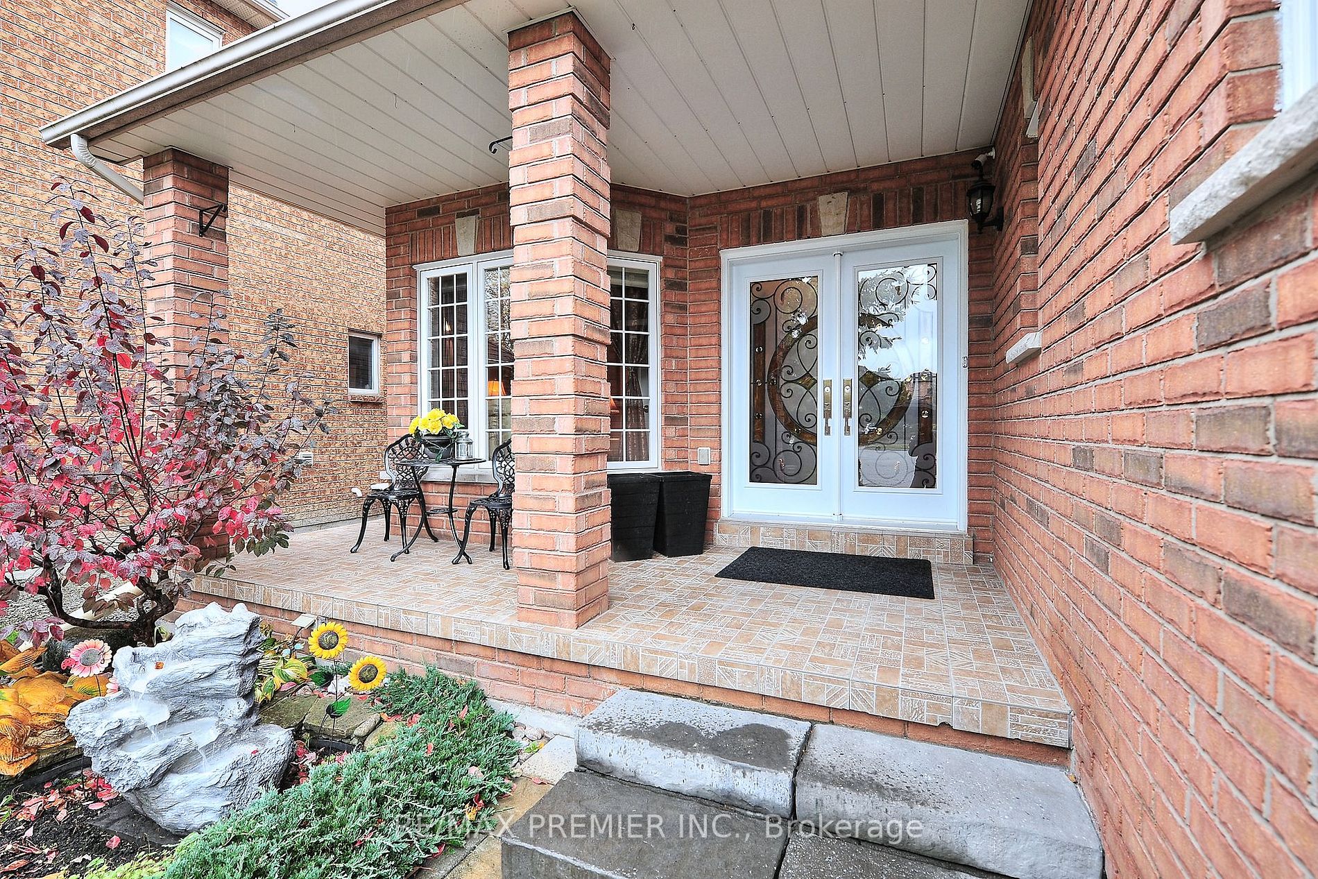 33 Everglades Crt