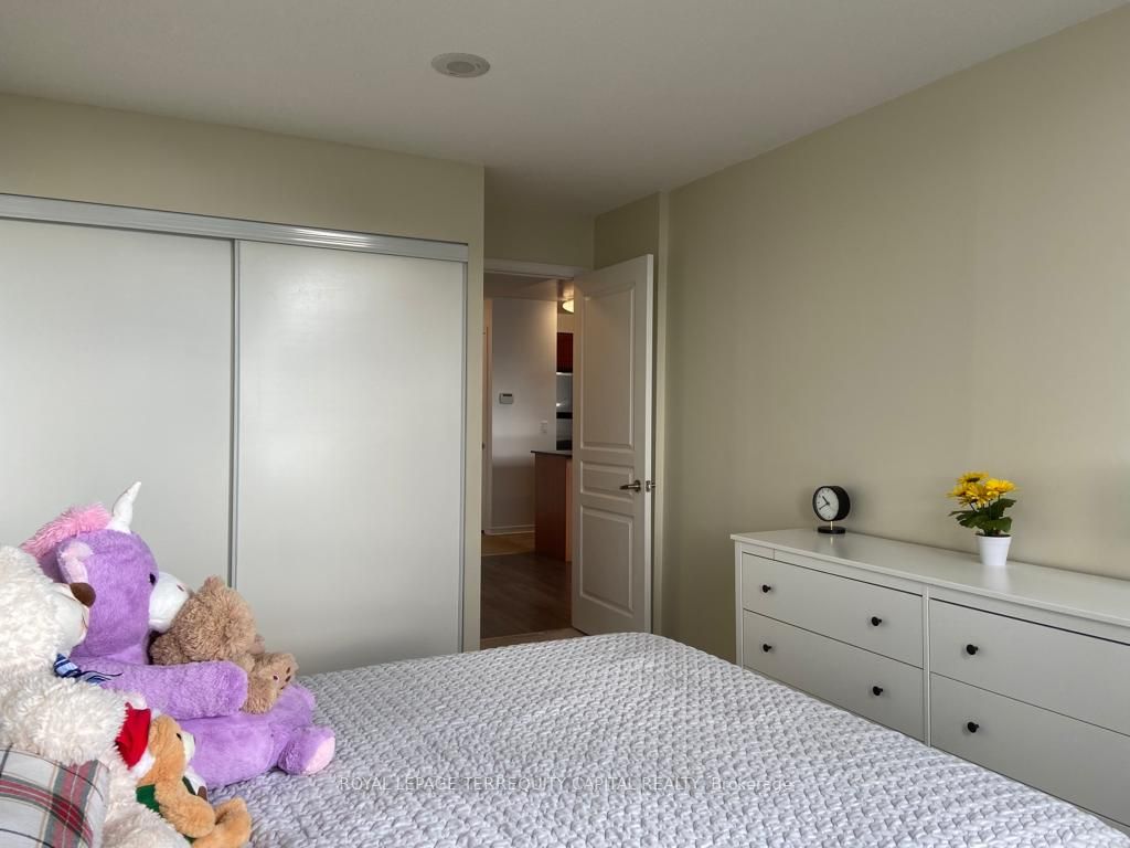 350 Red Maple Rd, #Lph6