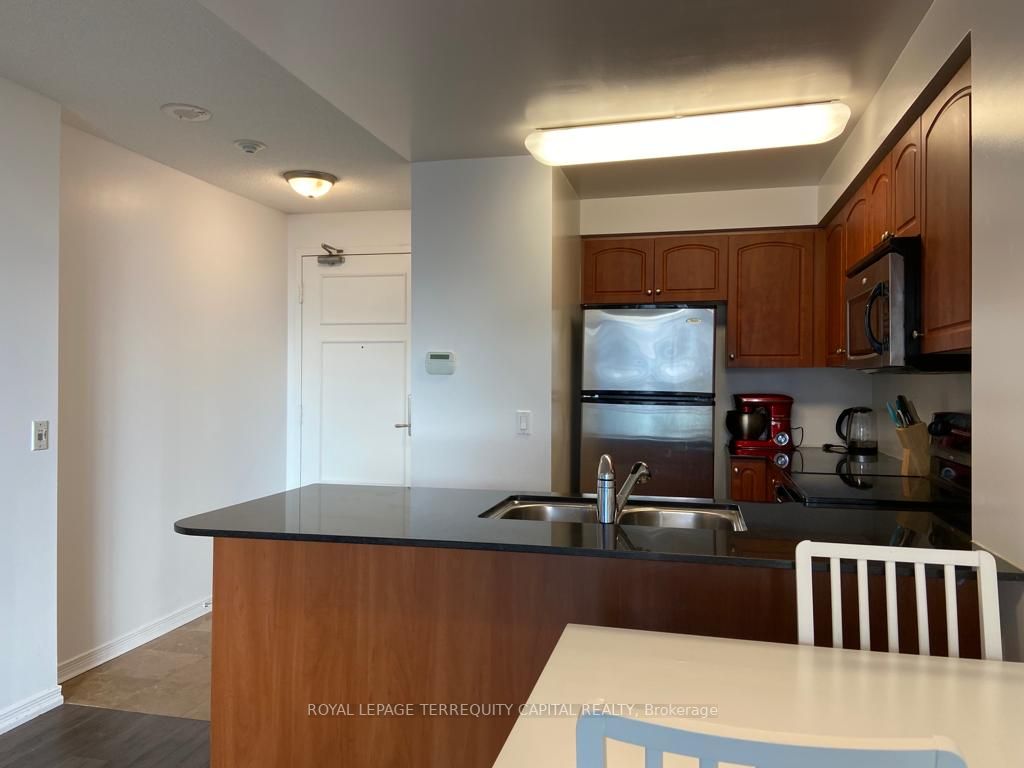 350 Red Maple Rd, #Lph6