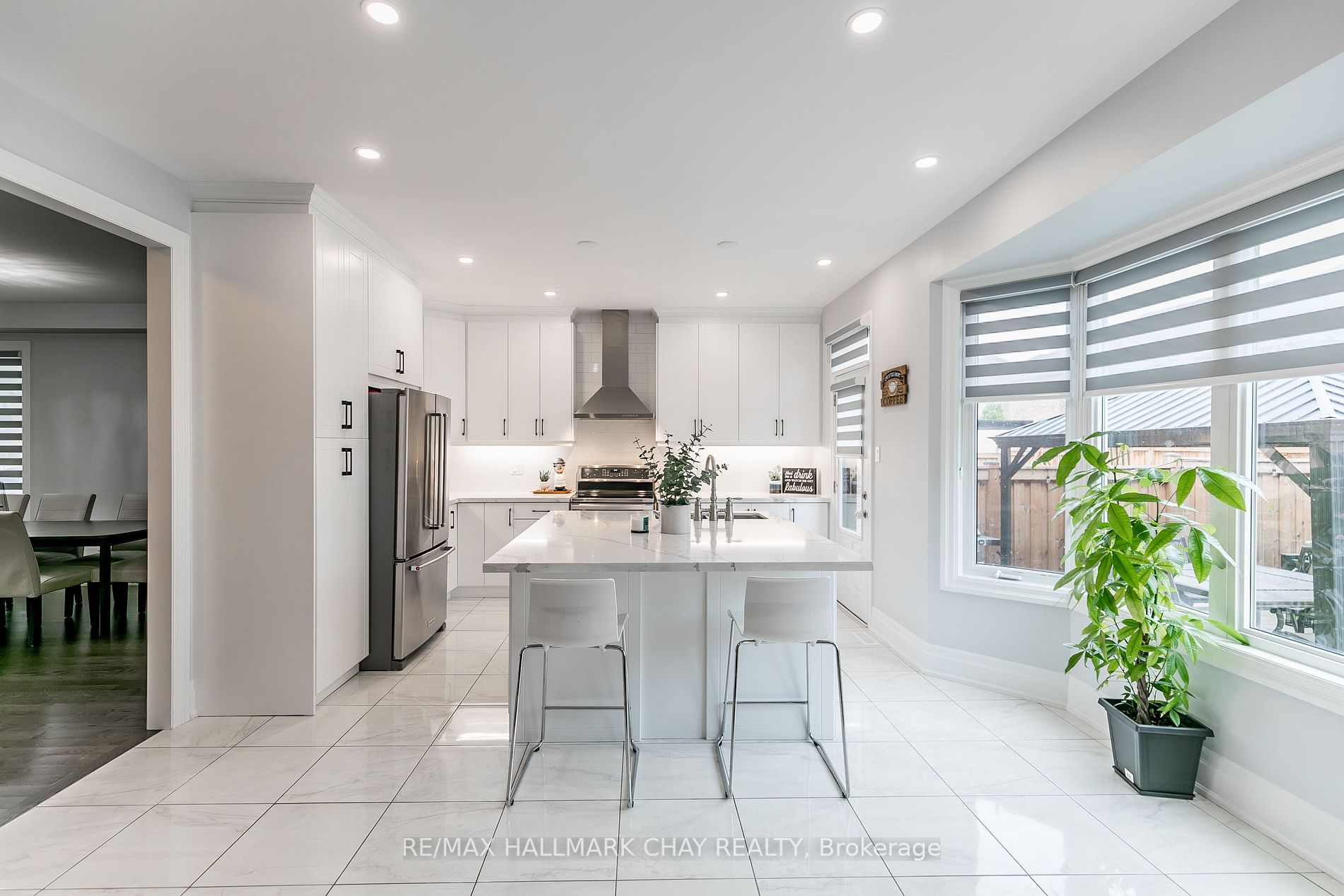 16 Mckay Ave