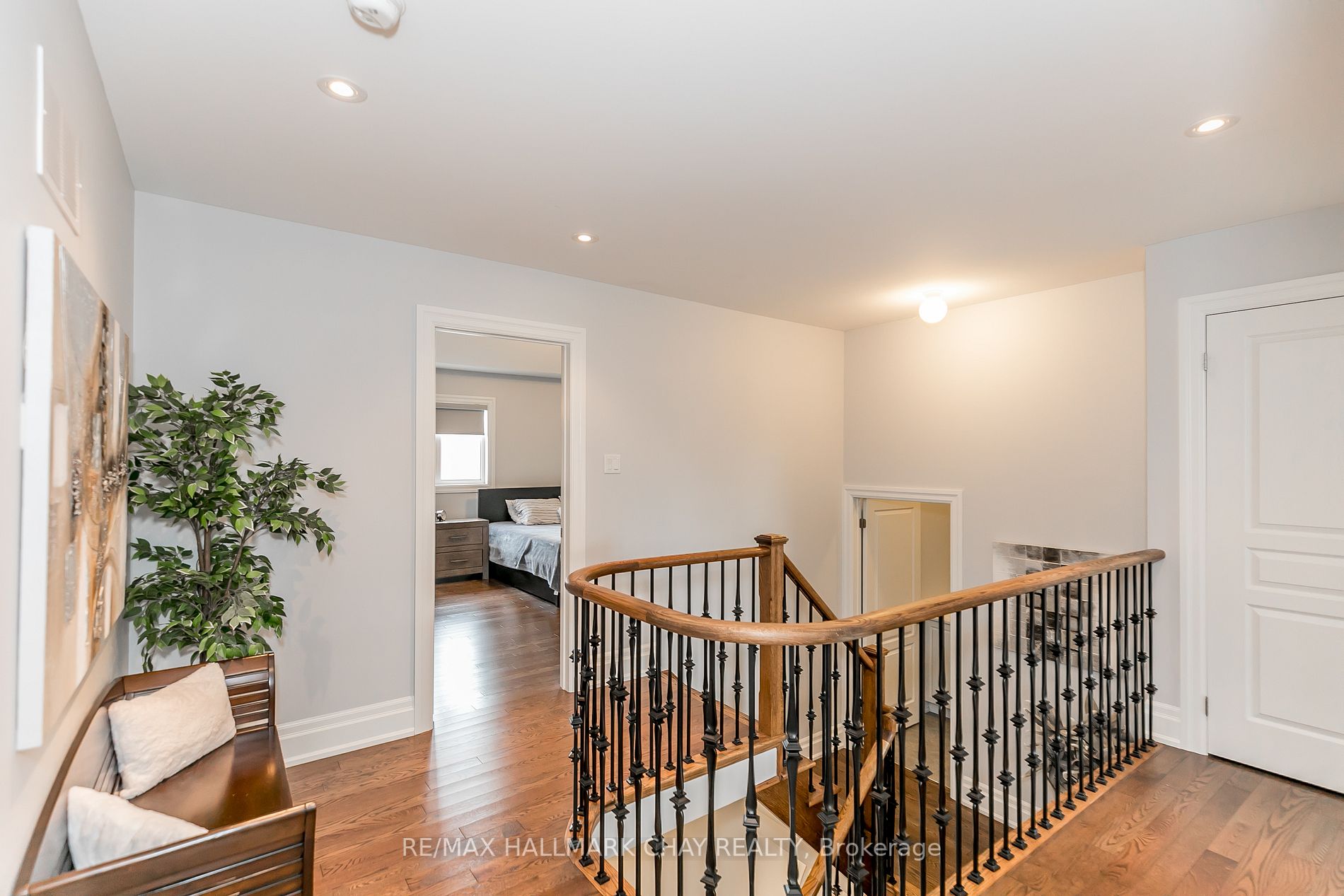 16 Mckay Ave