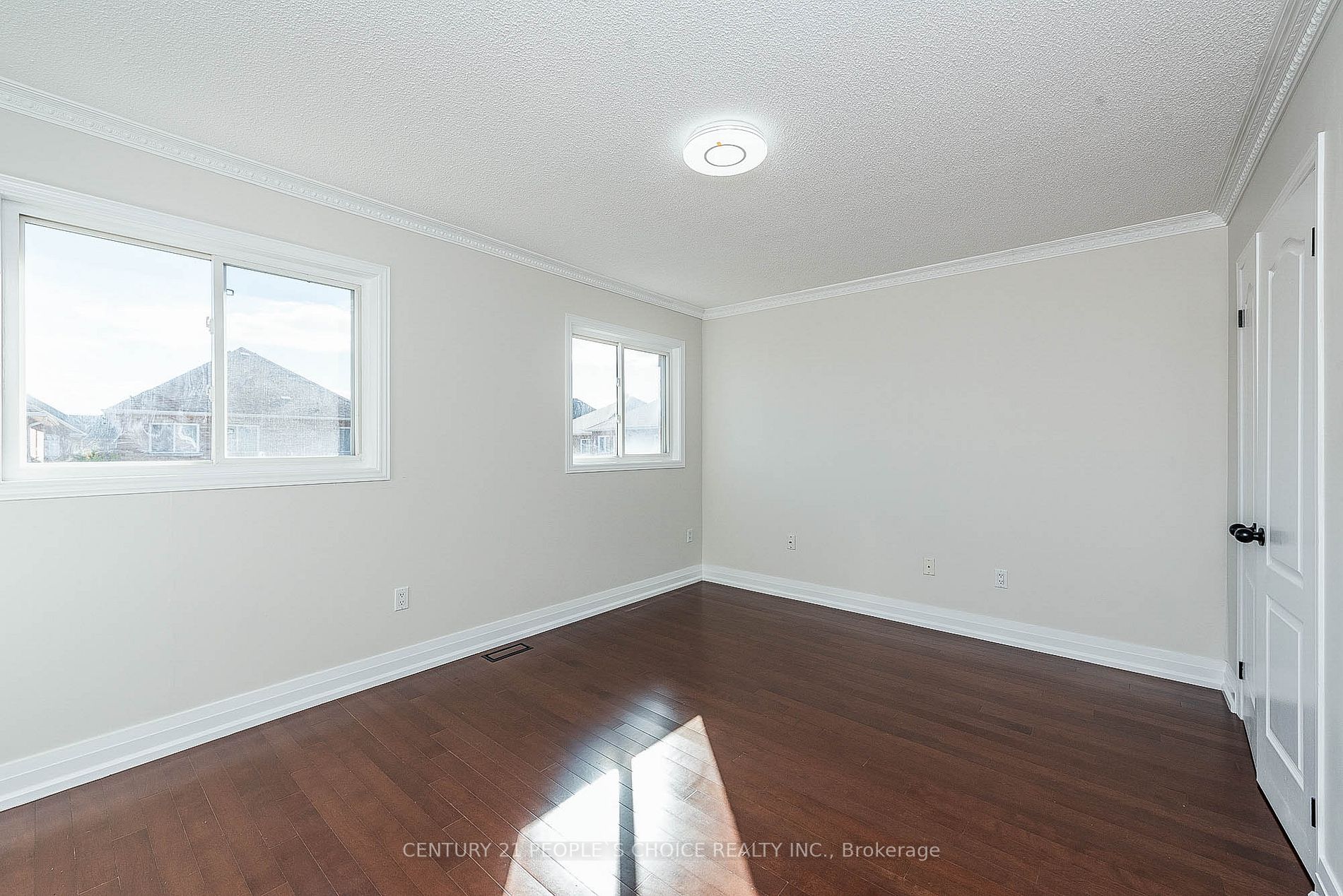 92 Kayla Cres