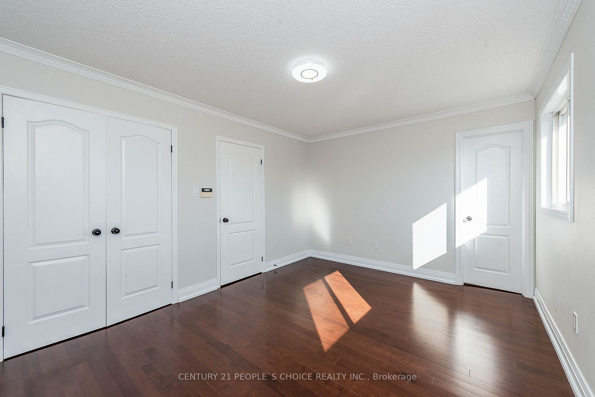 92 Kayla Cres