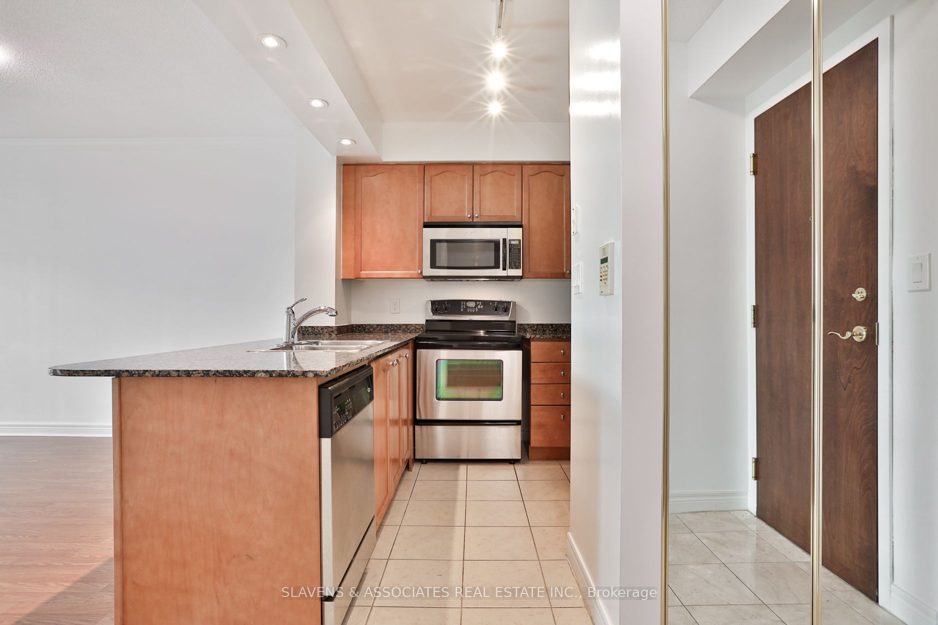 100 Promenade Circ, #209