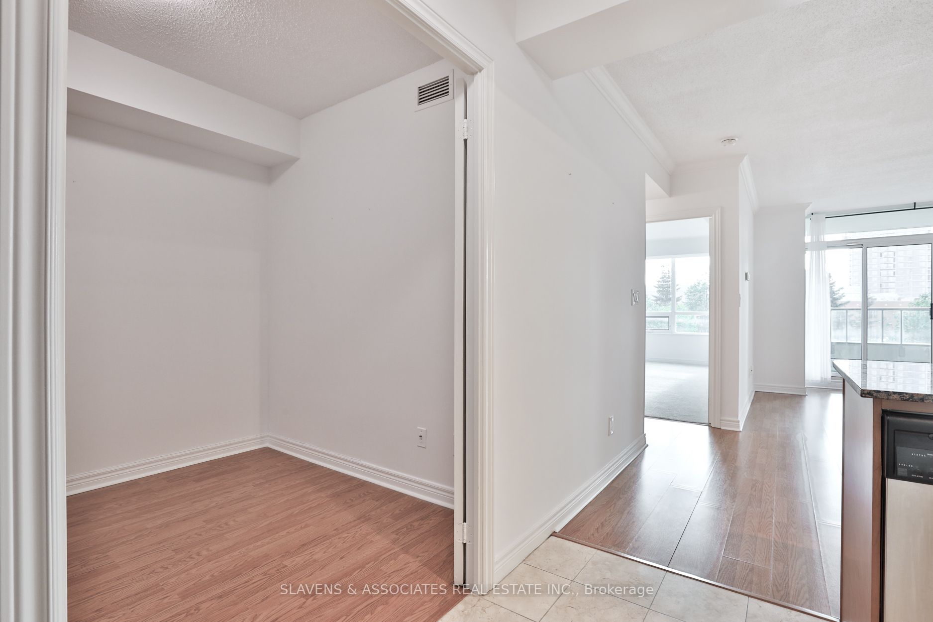 100 Promenade Circ, #209