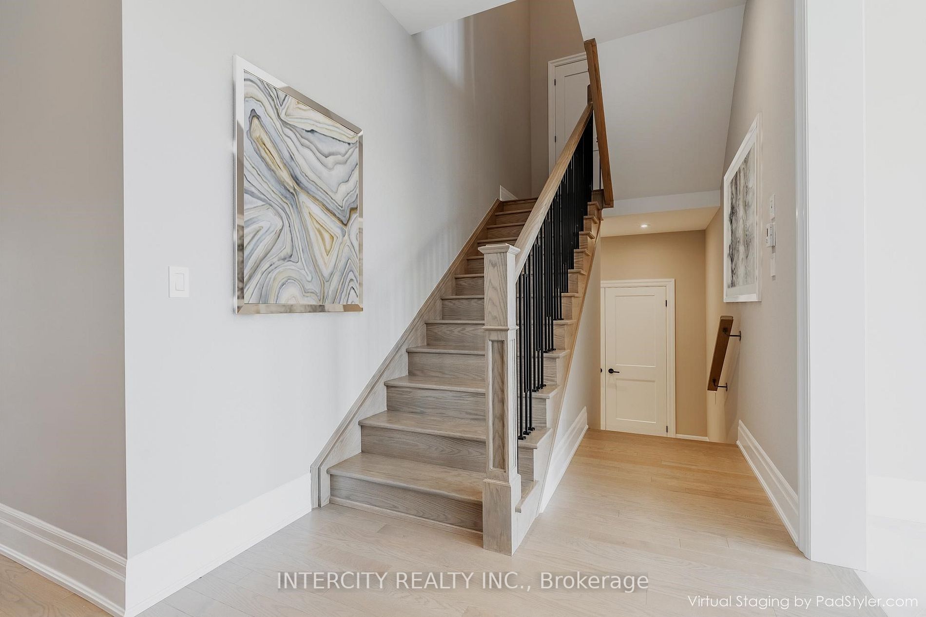 17 Longworth Ave