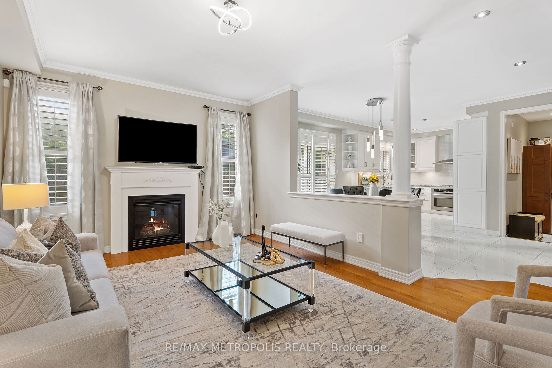 4 Everton Crt