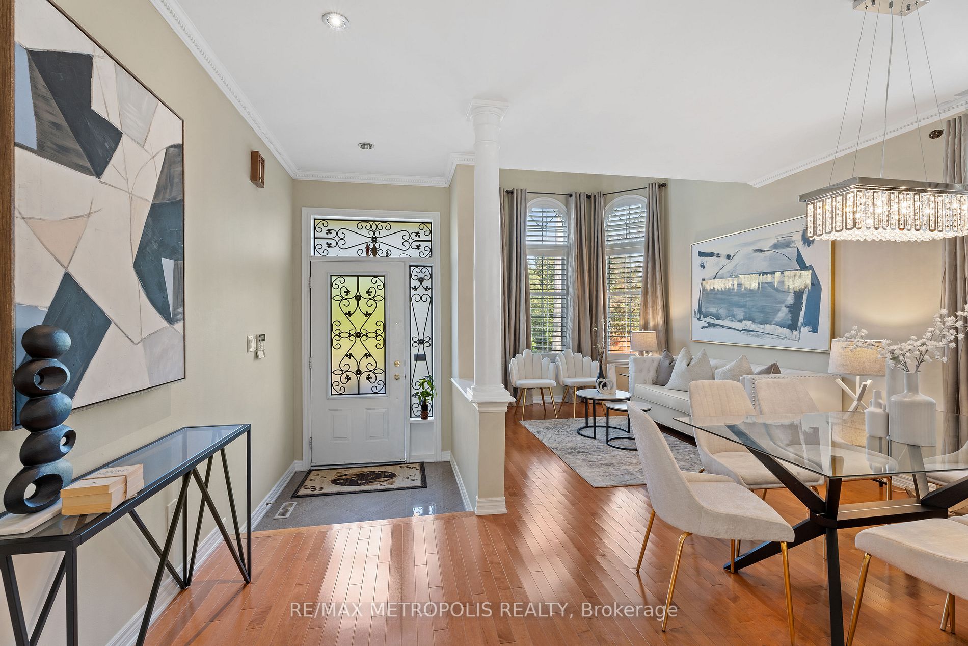 4 Everton Crt