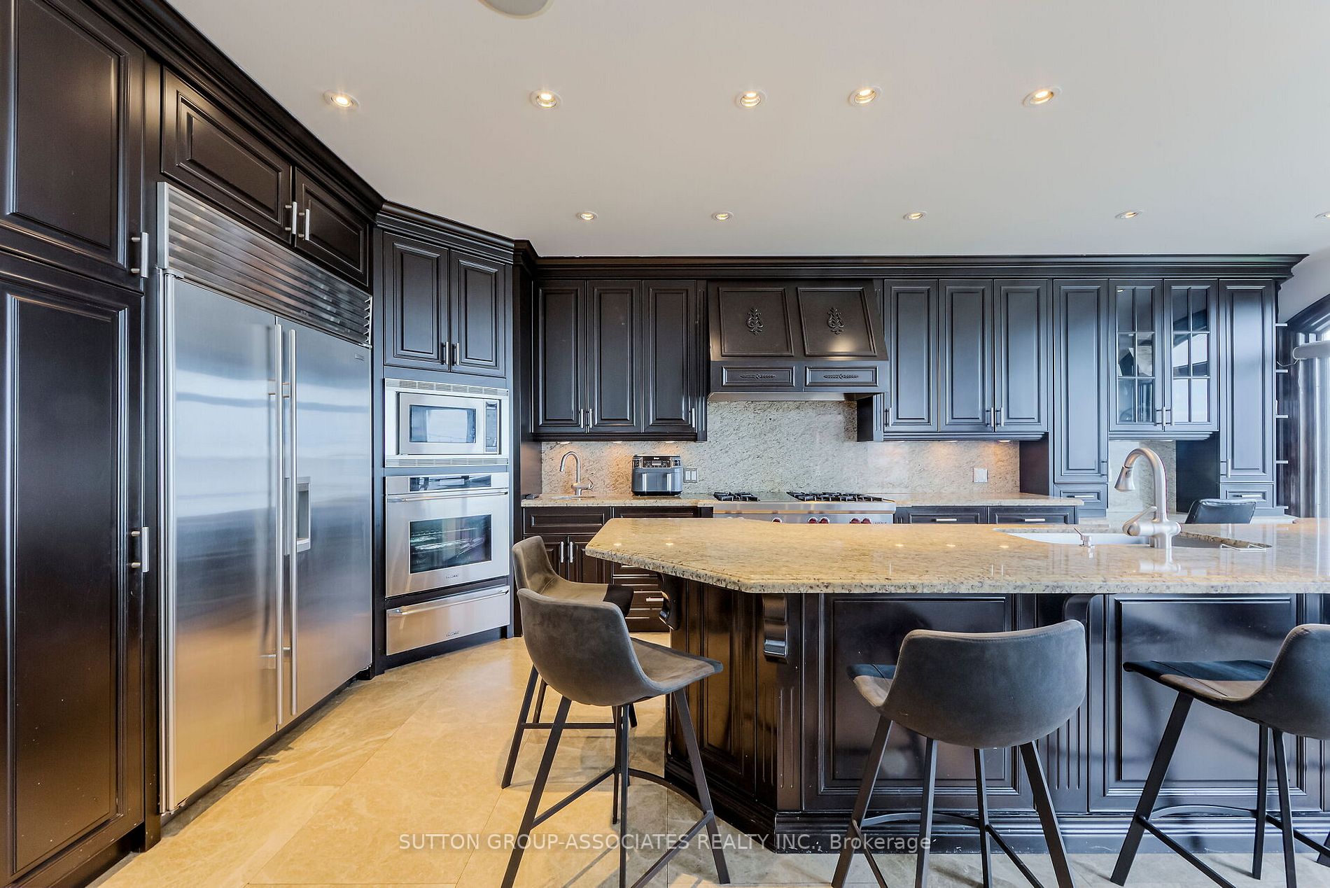 283 Beach Rd