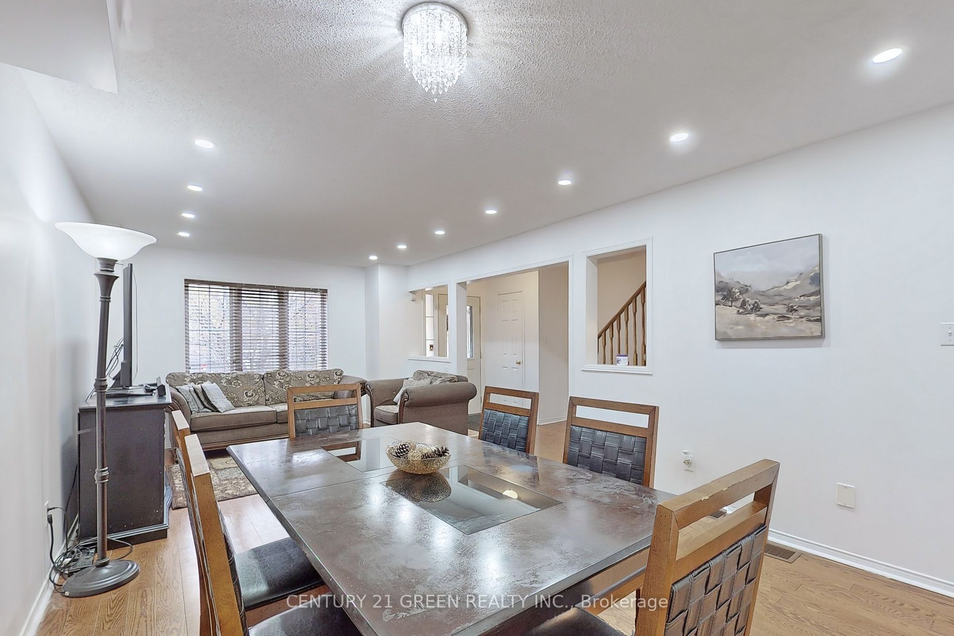 145 Baywell Cres S