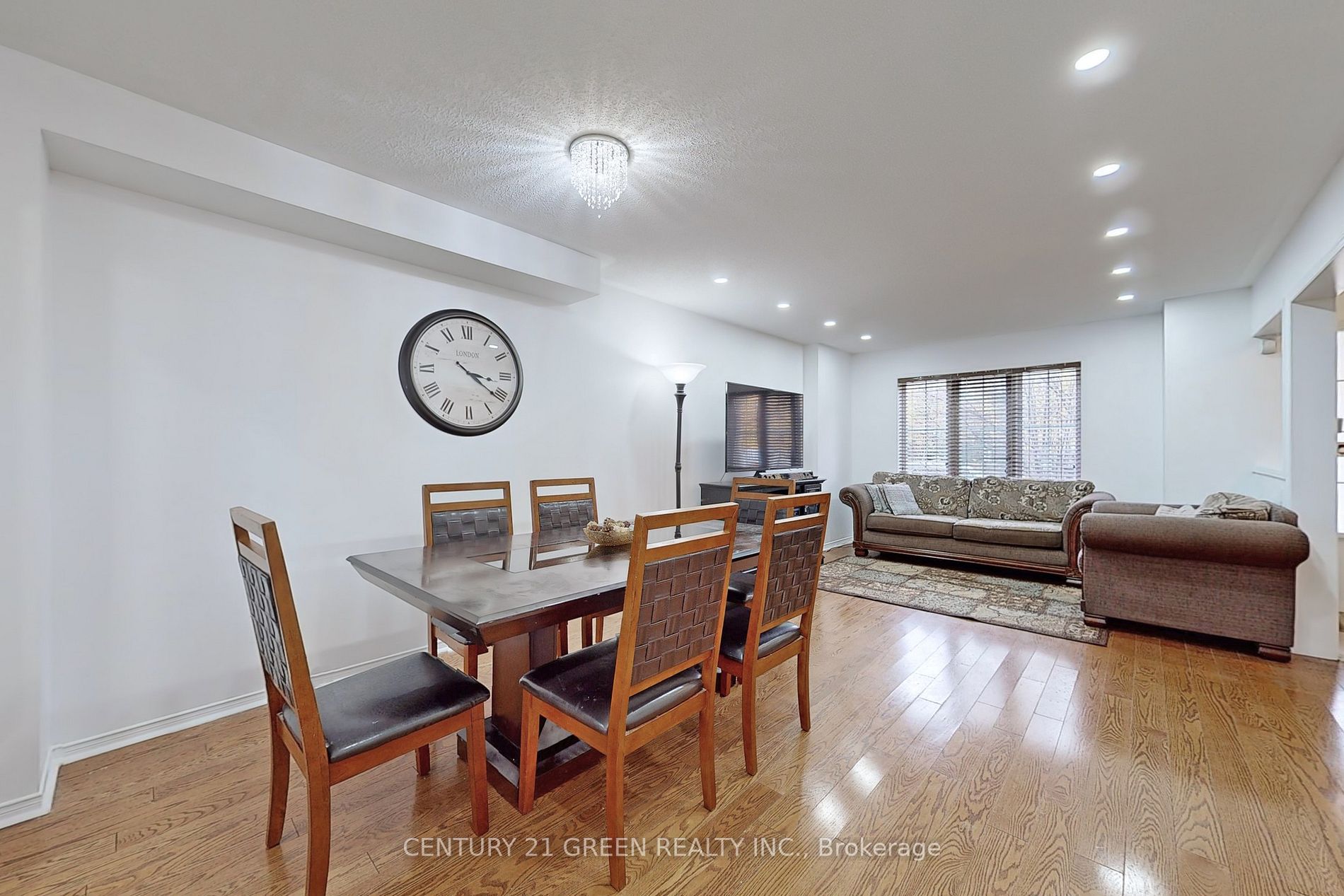 145 Baywell Cres S