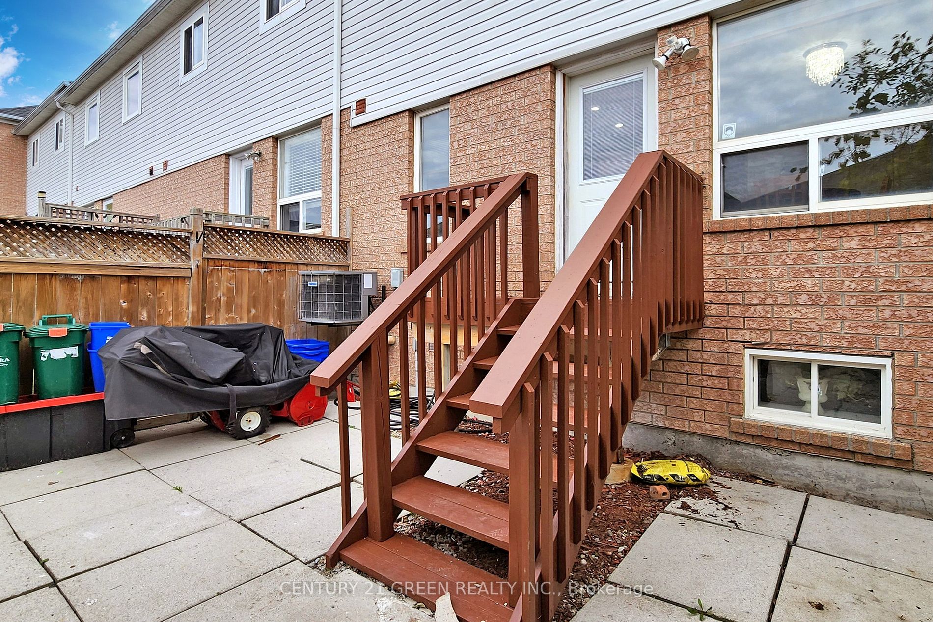 145 Baywell Cres S