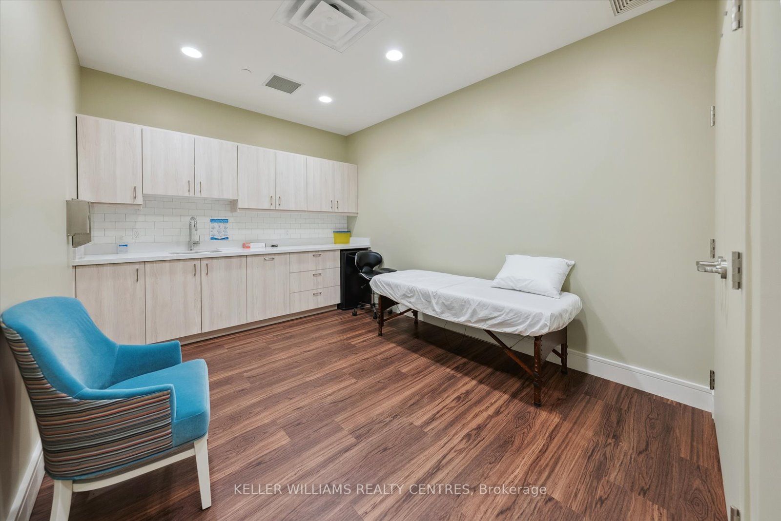 420 William Graham Dr, #218