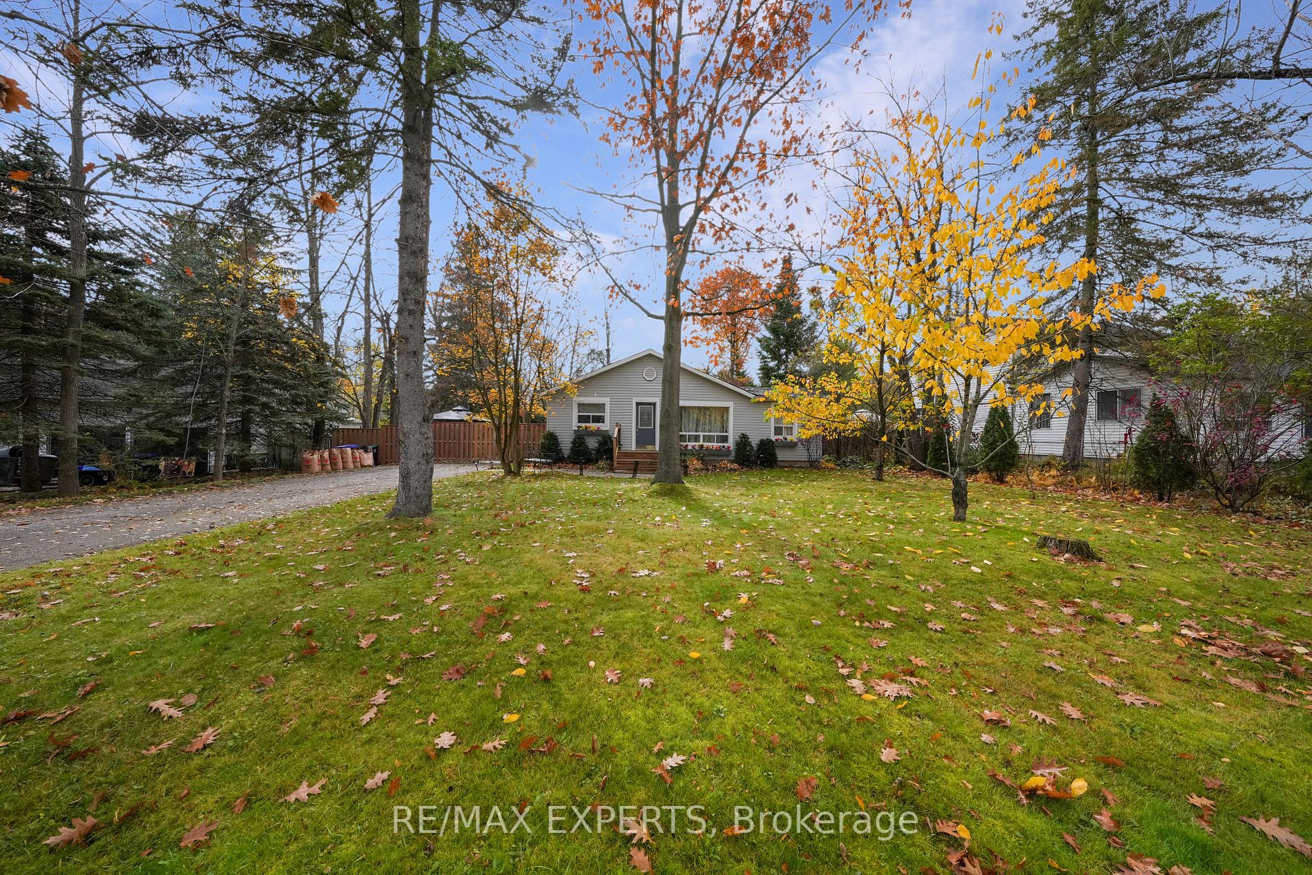 749 Happyvale Dr