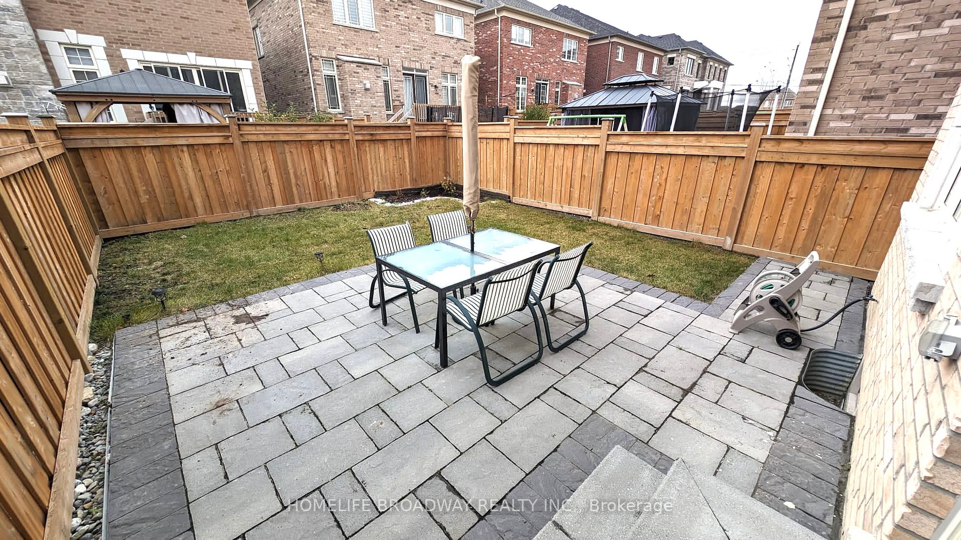 142 Drizzel Cres